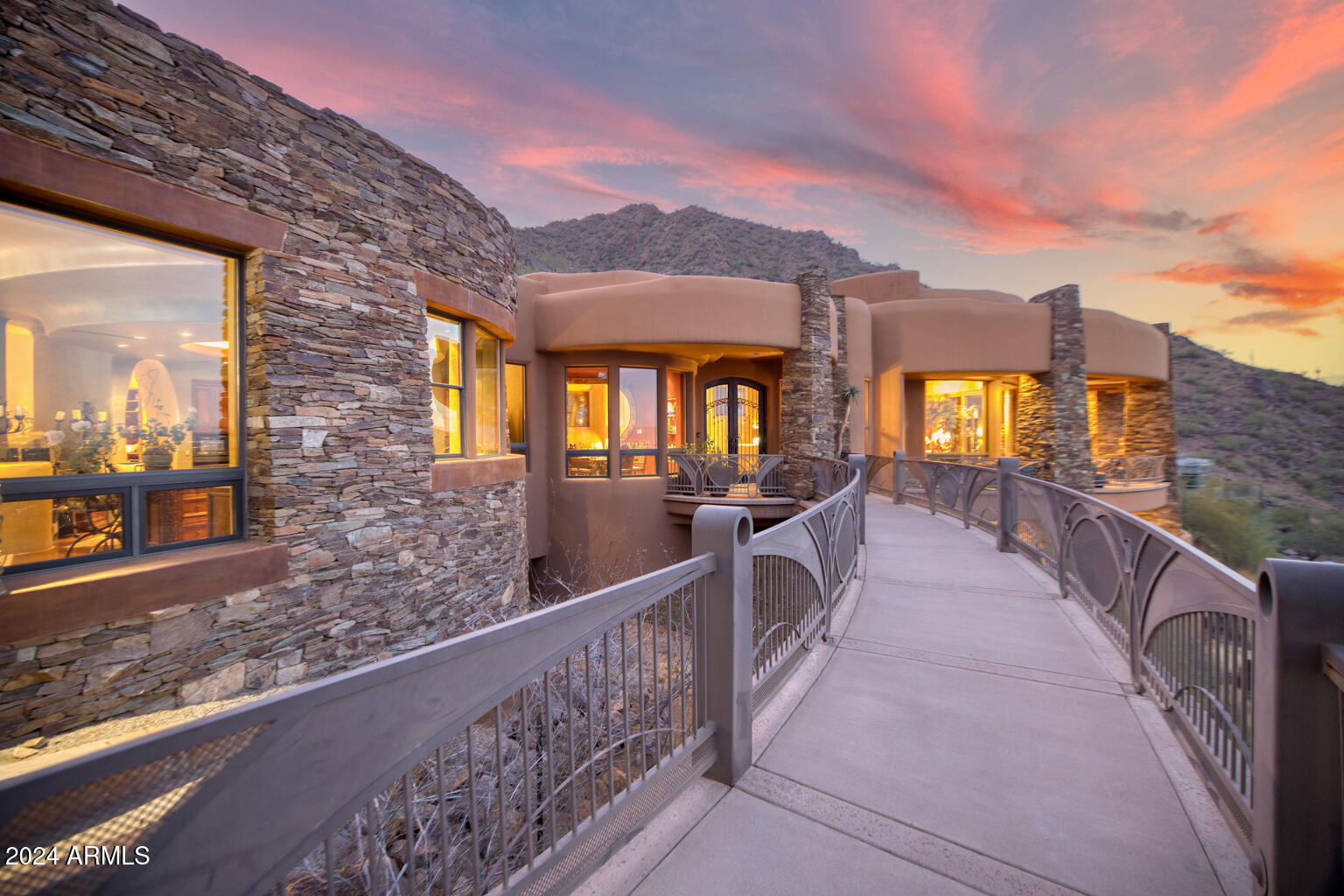 Camelback Mountain Views - Residential