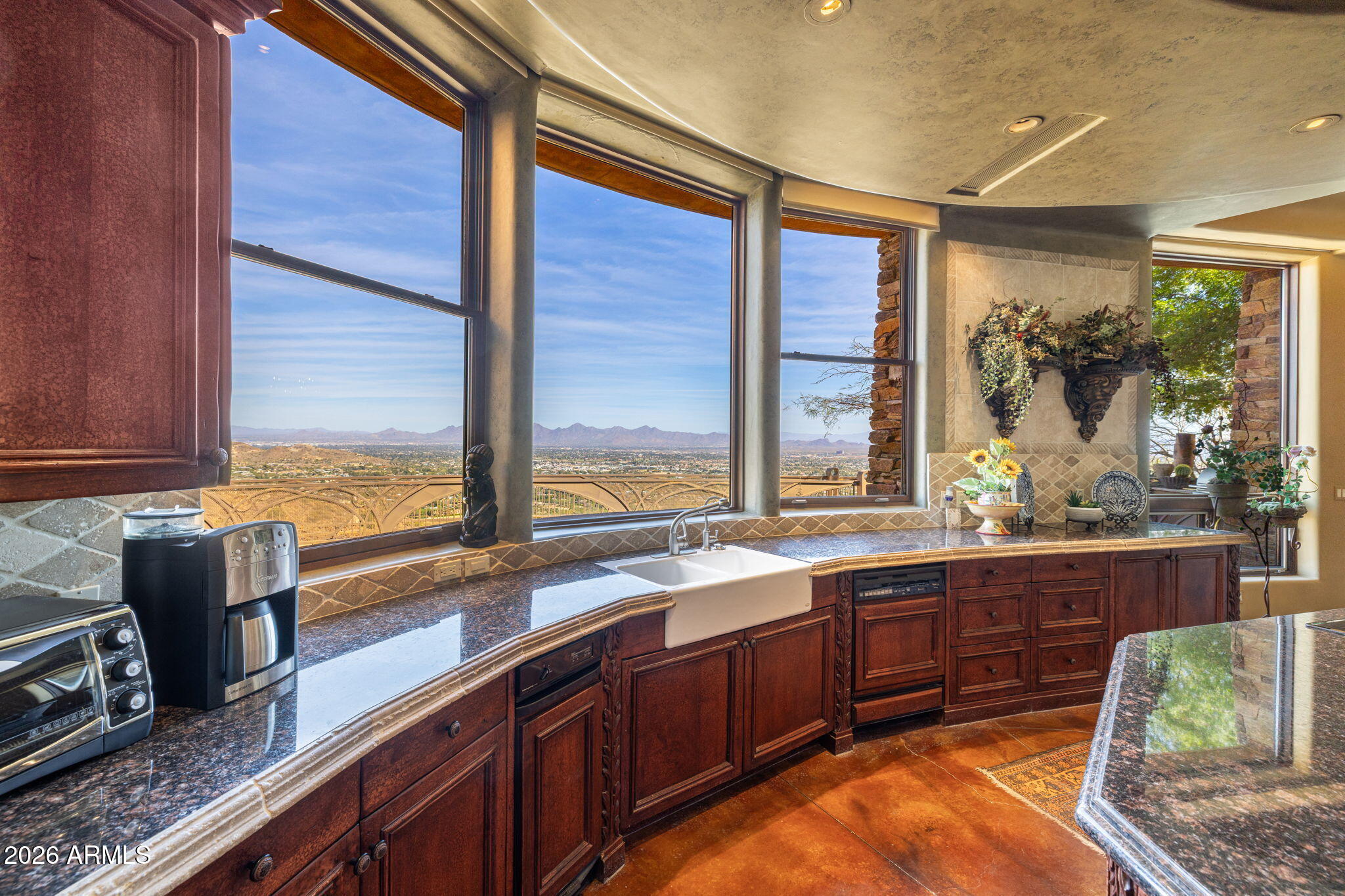 Camelback Mountain Views - Residential
