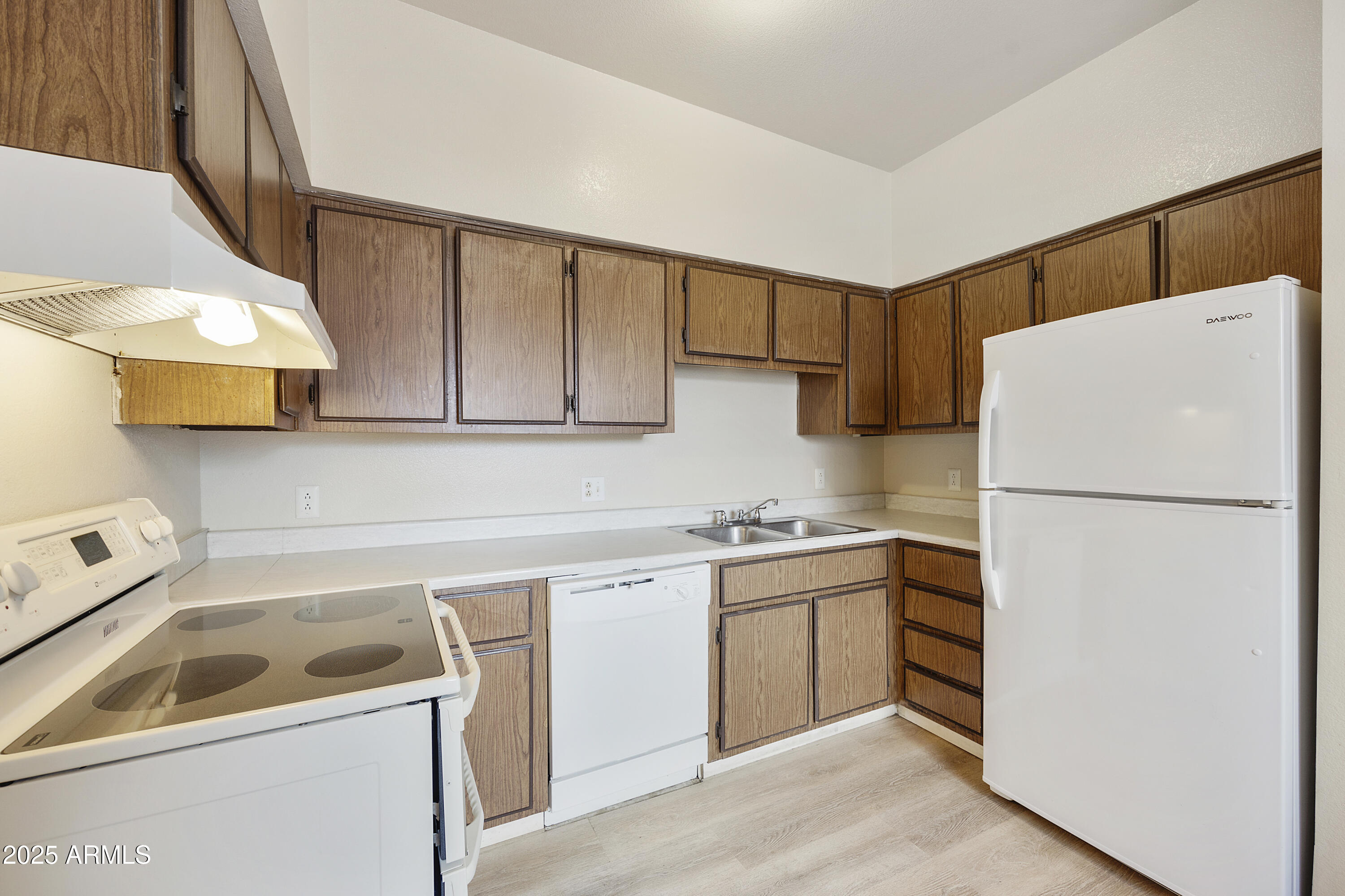 GREENWAY MANOR - Residential Income