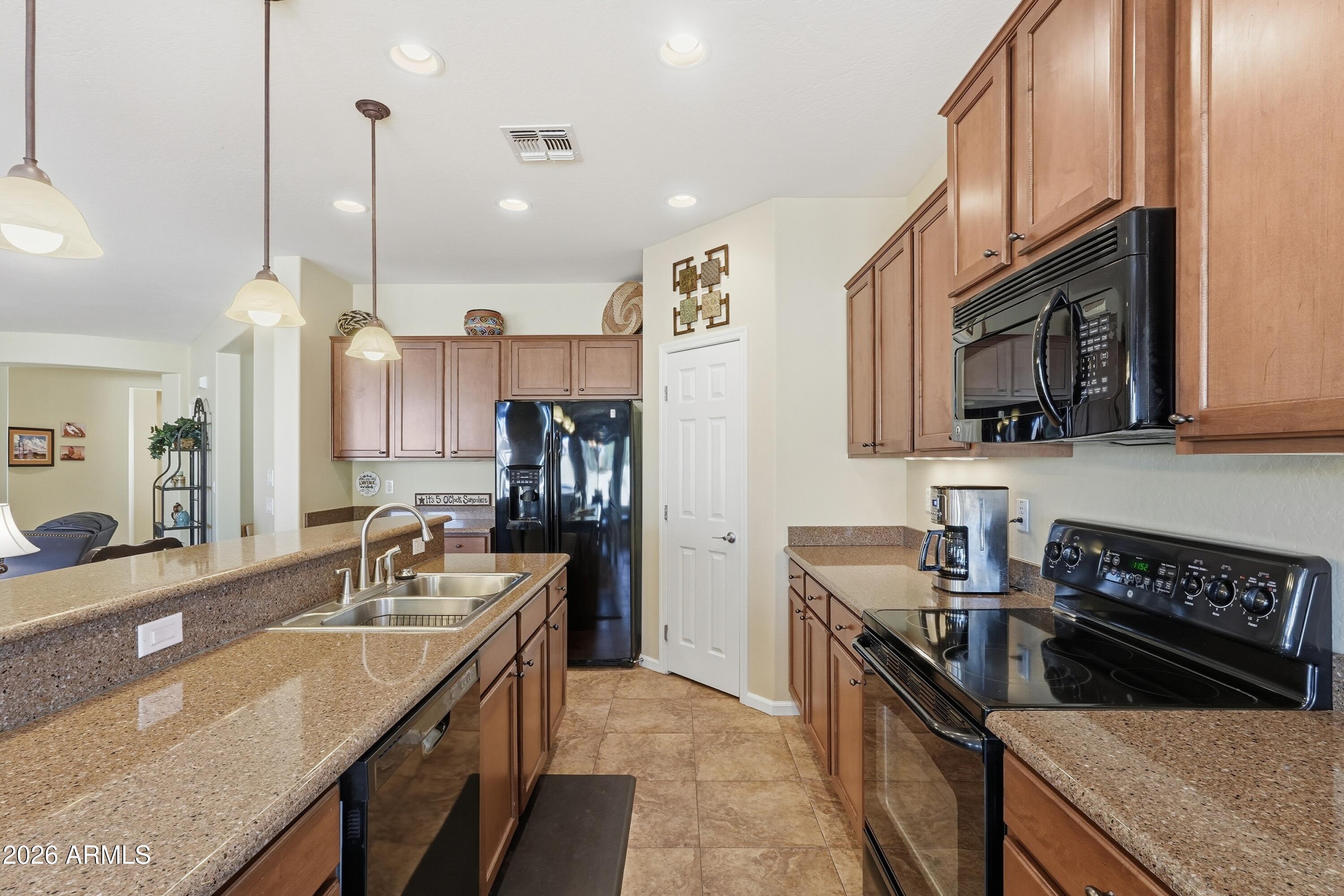 ROBSON RANCH - Residential