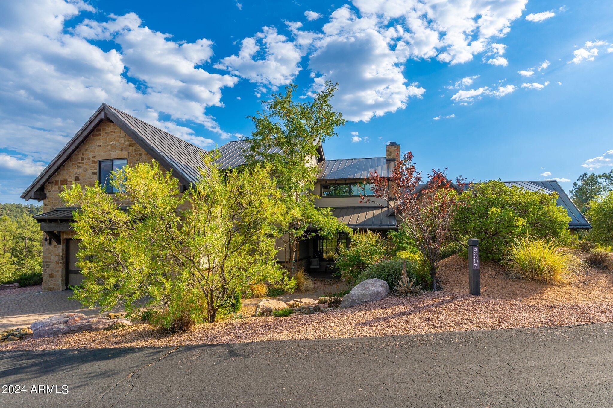 RIM GOLF CLUB PHASE 2 - Residential