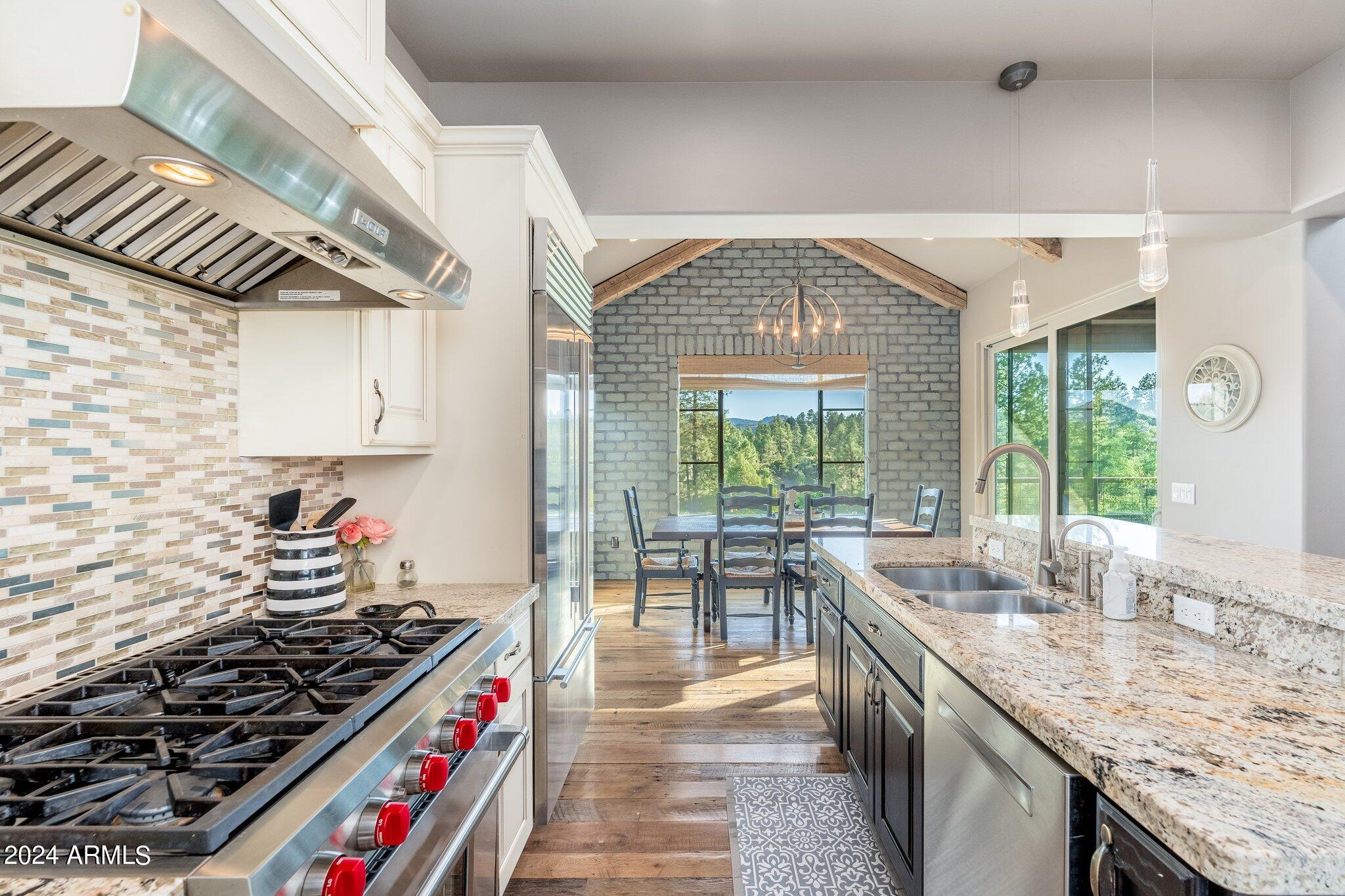 RIM GOLF CLUB PHASE 2 - Residential