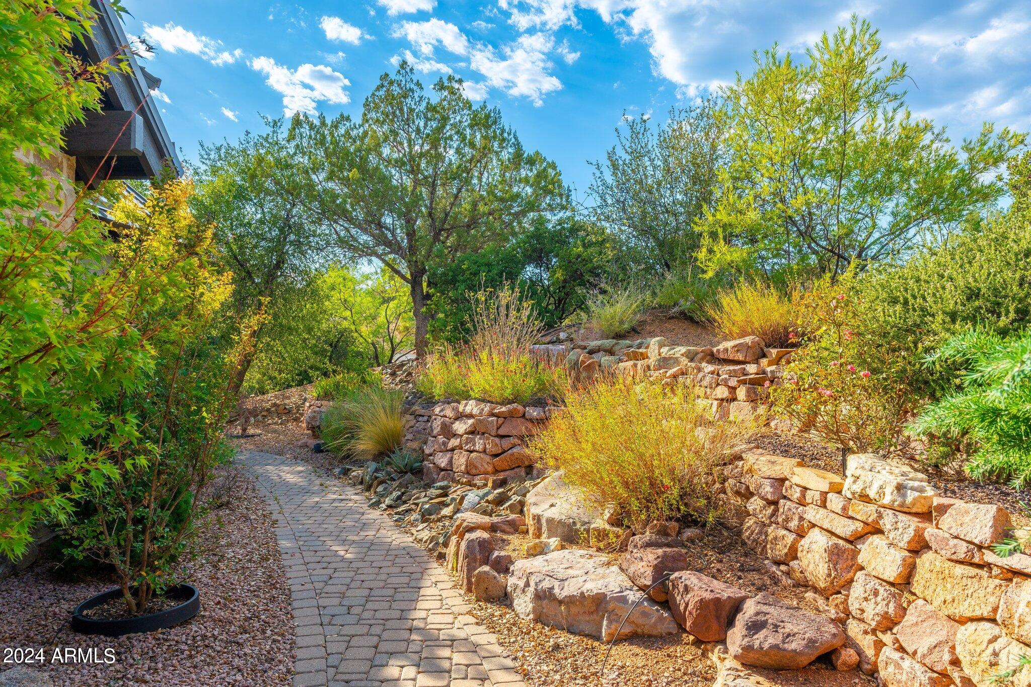 RIM GOLF CLUB PHASE 2 - Residential