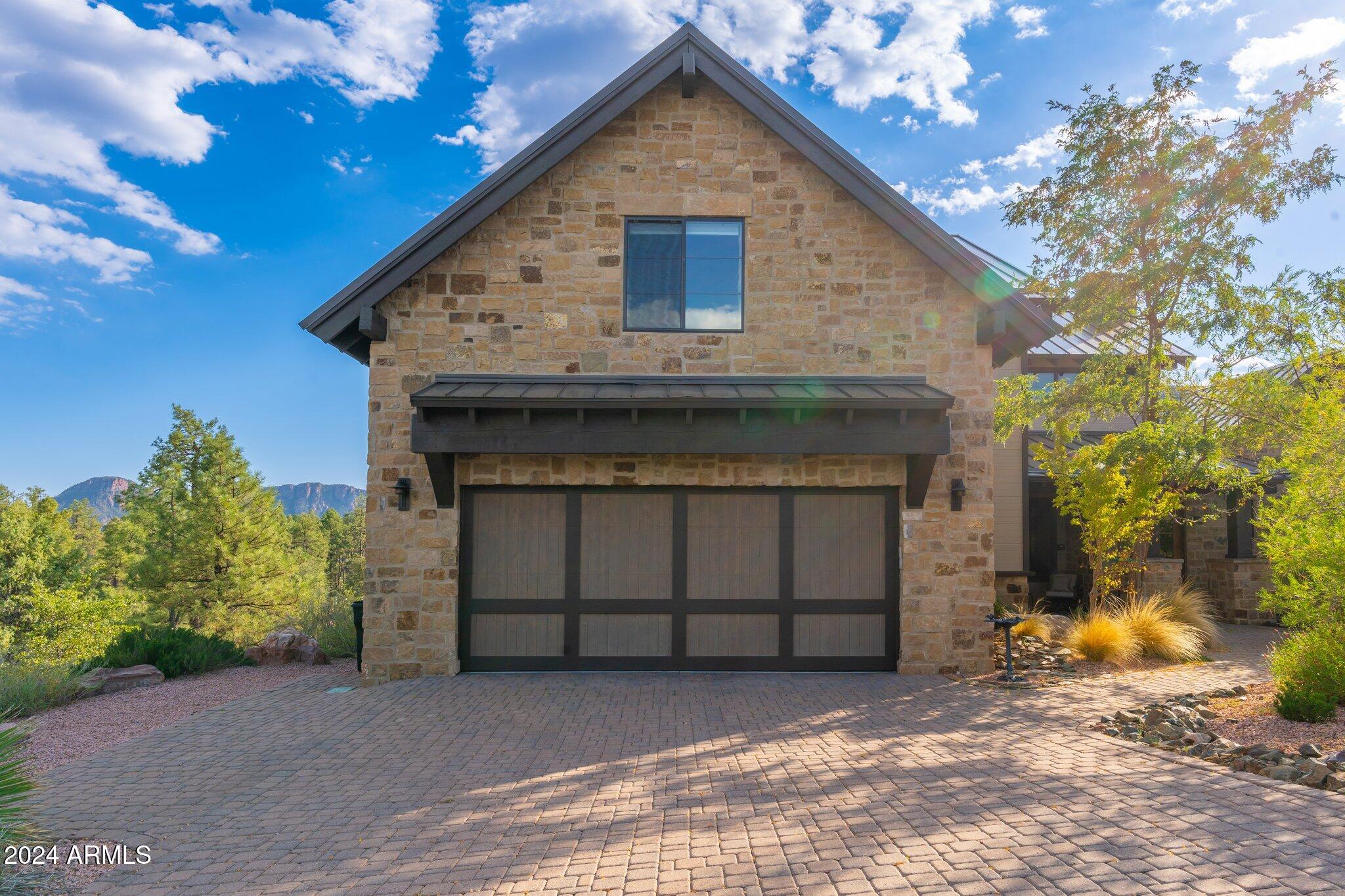 RIM GOLF CLUB PHASE 2 - Residential