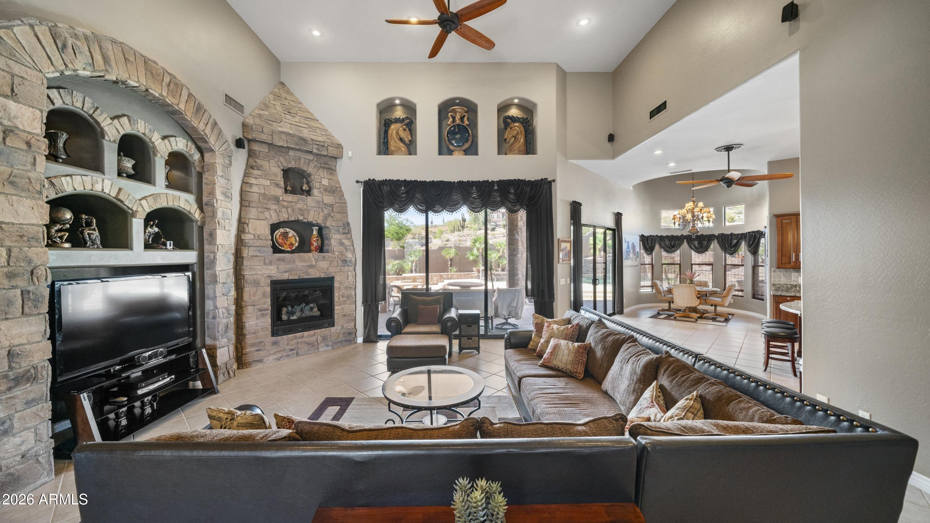 QUAIL CANYON AT THE SUPERSTITIONS - Residential