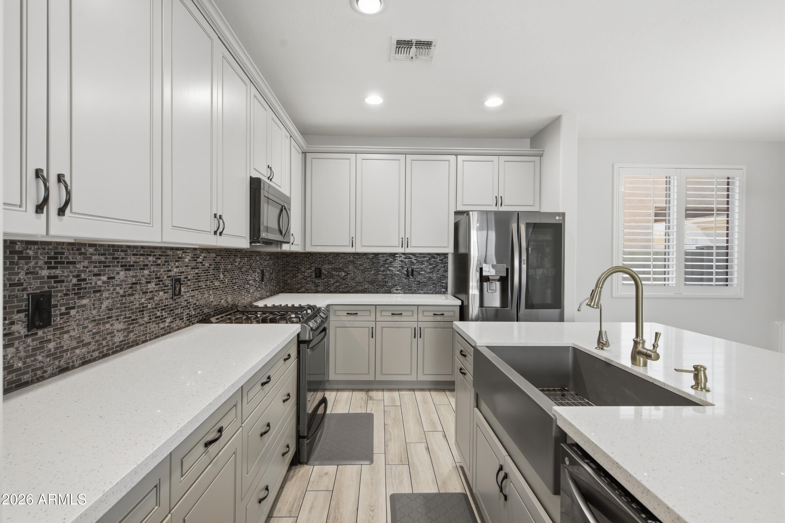 STONEFIELD - Residential