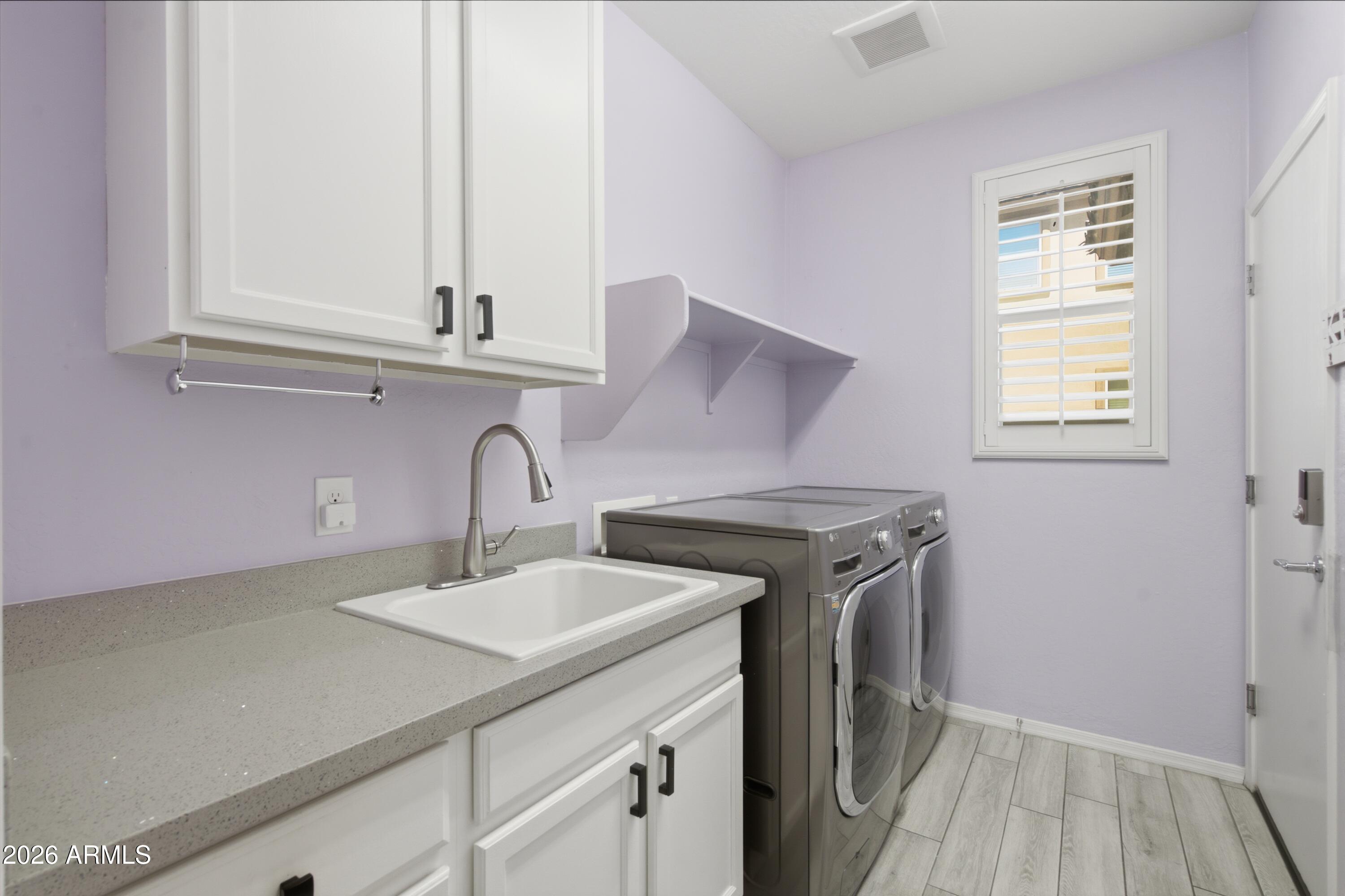 STONEFIELD - Residential