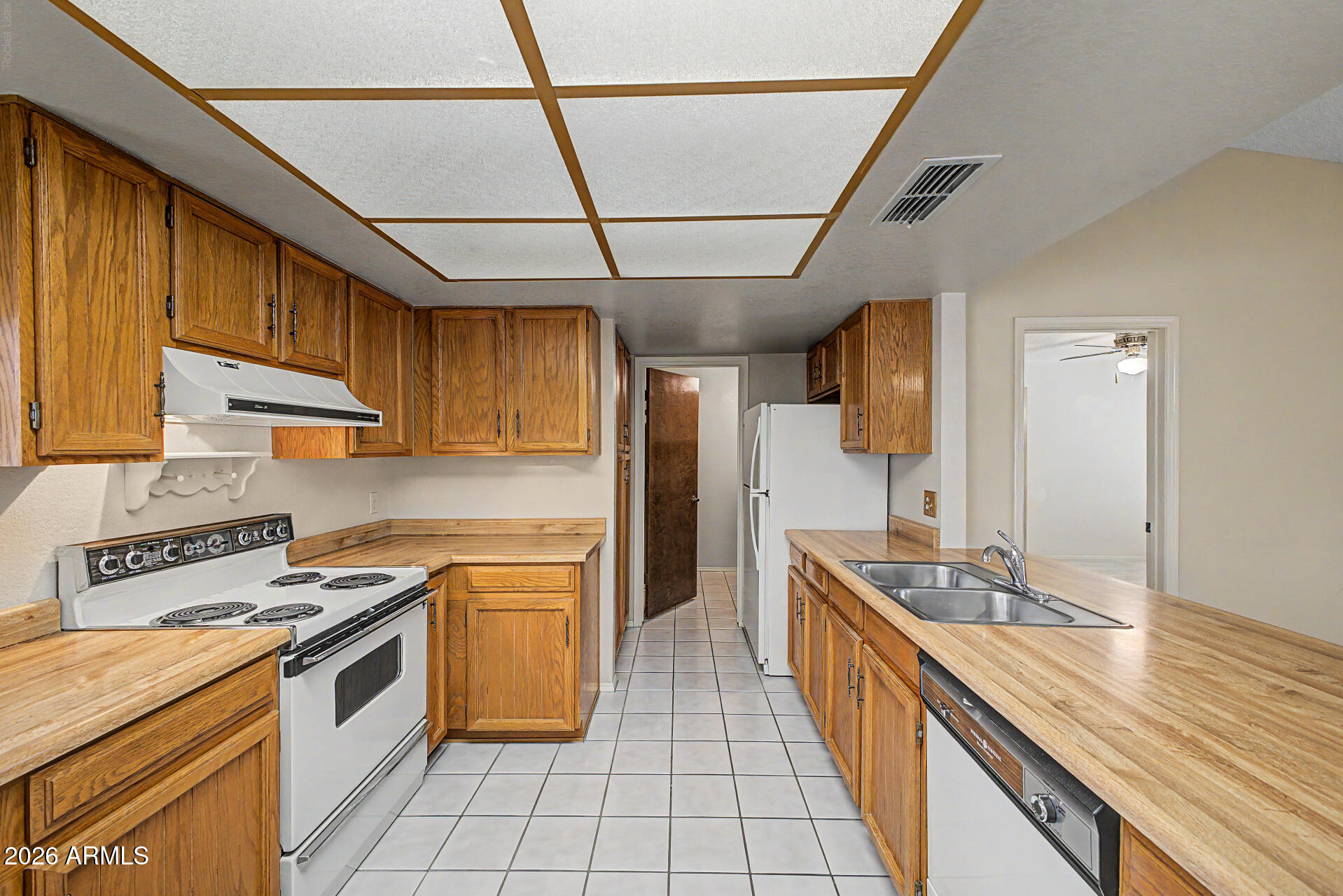 WESTCLIFF PARK UNIT 3 - Residential