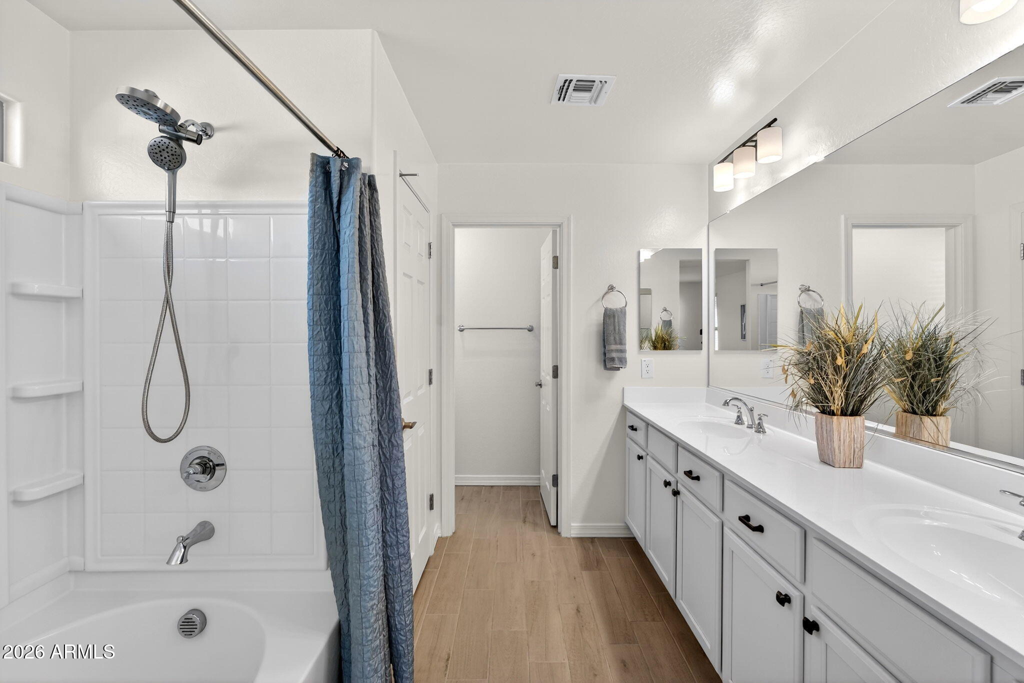 HERITAGE CROSSING - Residential