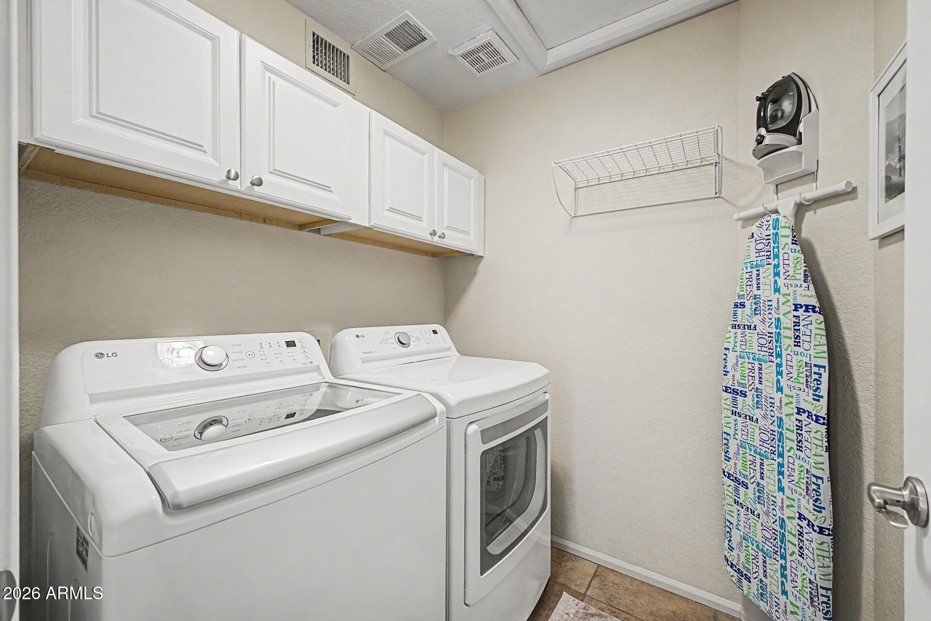 BAYVIEW 2 LOT 1-121 TR A B - Residential