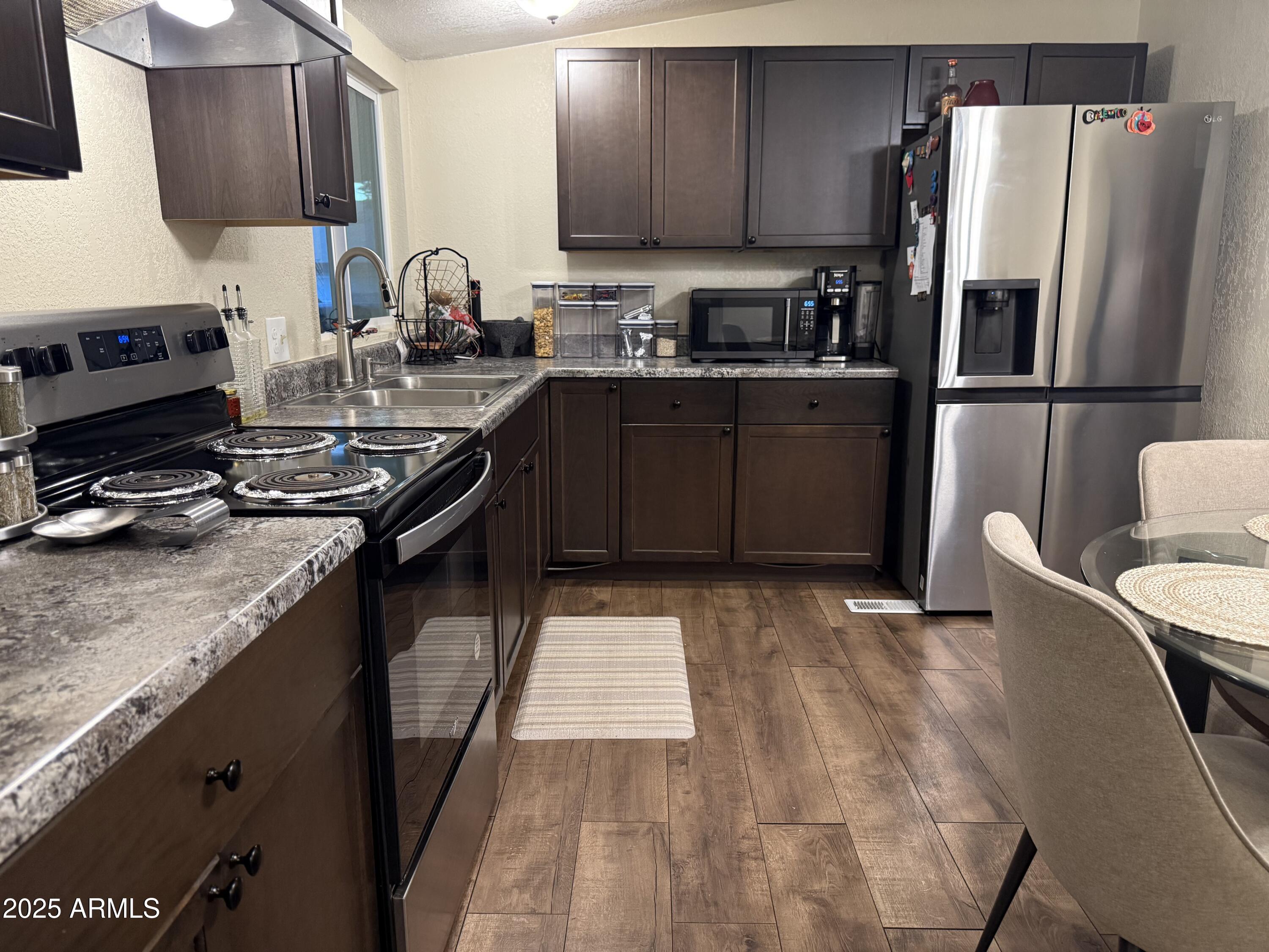 TURF MOBILE ESTATES - Residential