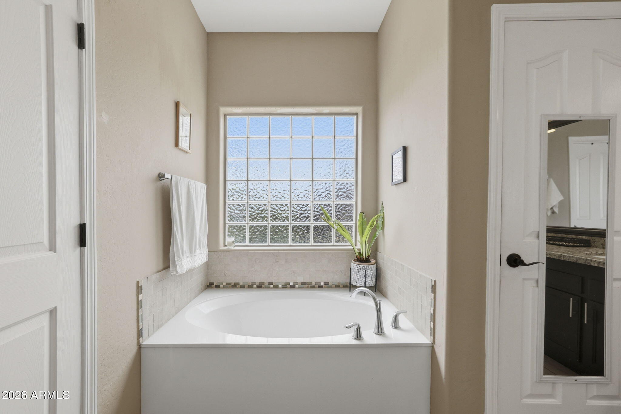 SUMMIT 2 - Residential
