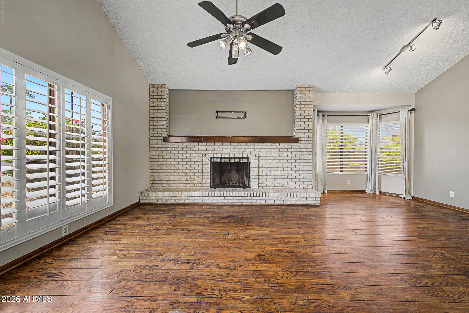 KNOELL TEMPE UNIT 9 - Residential