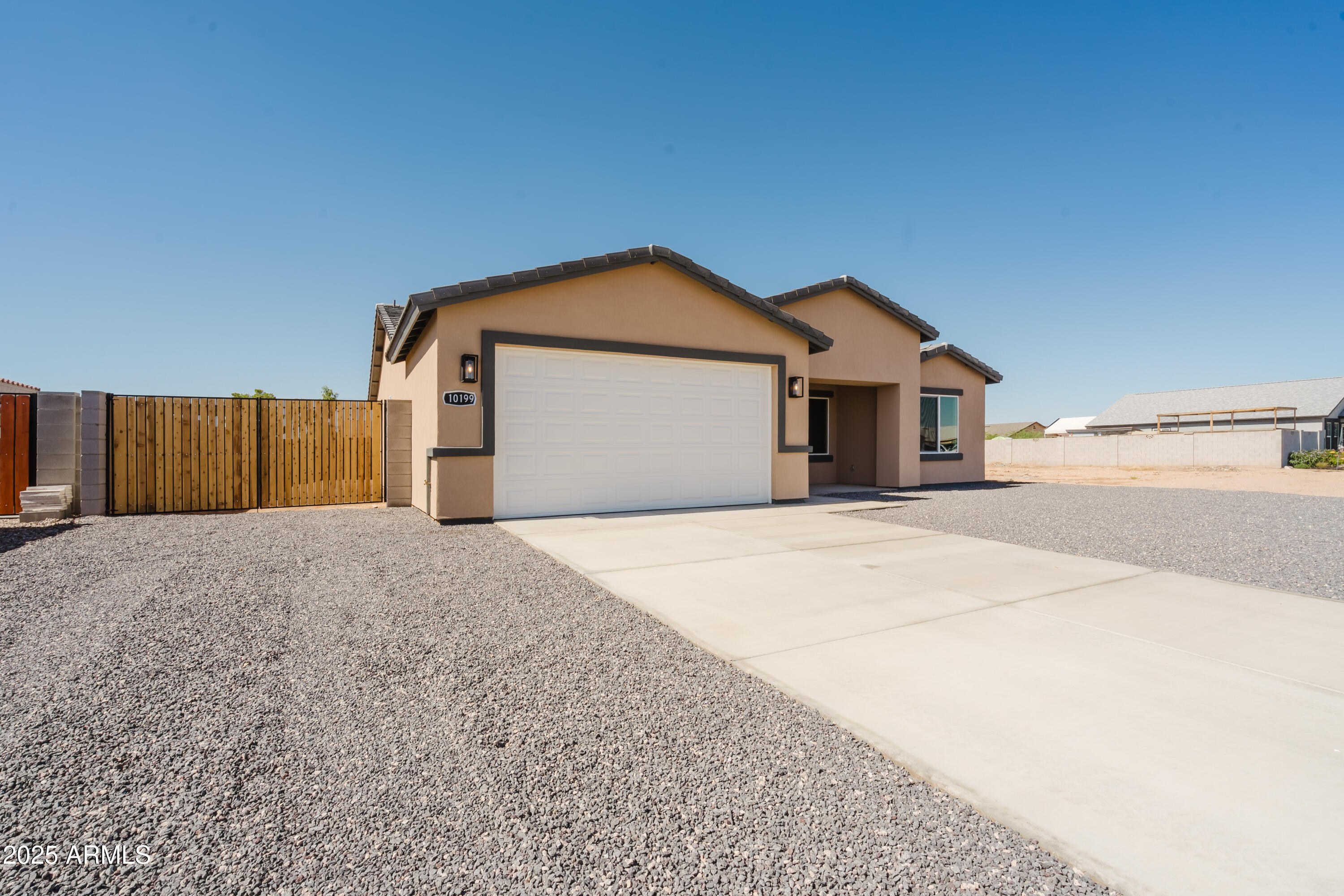 ARIZONA CITY UNIT FOUR - Residential
