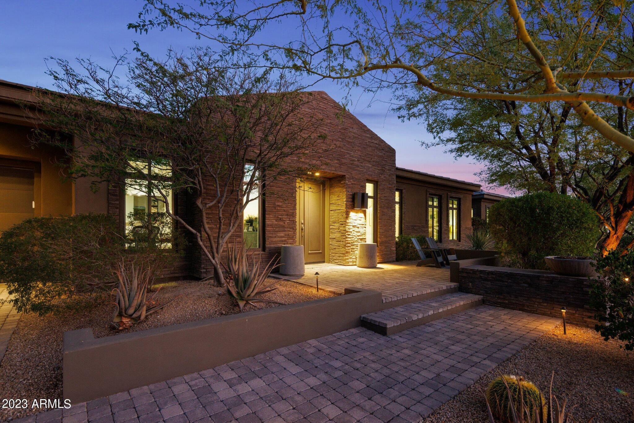 PINNACLE PEAK PLACE - Residential