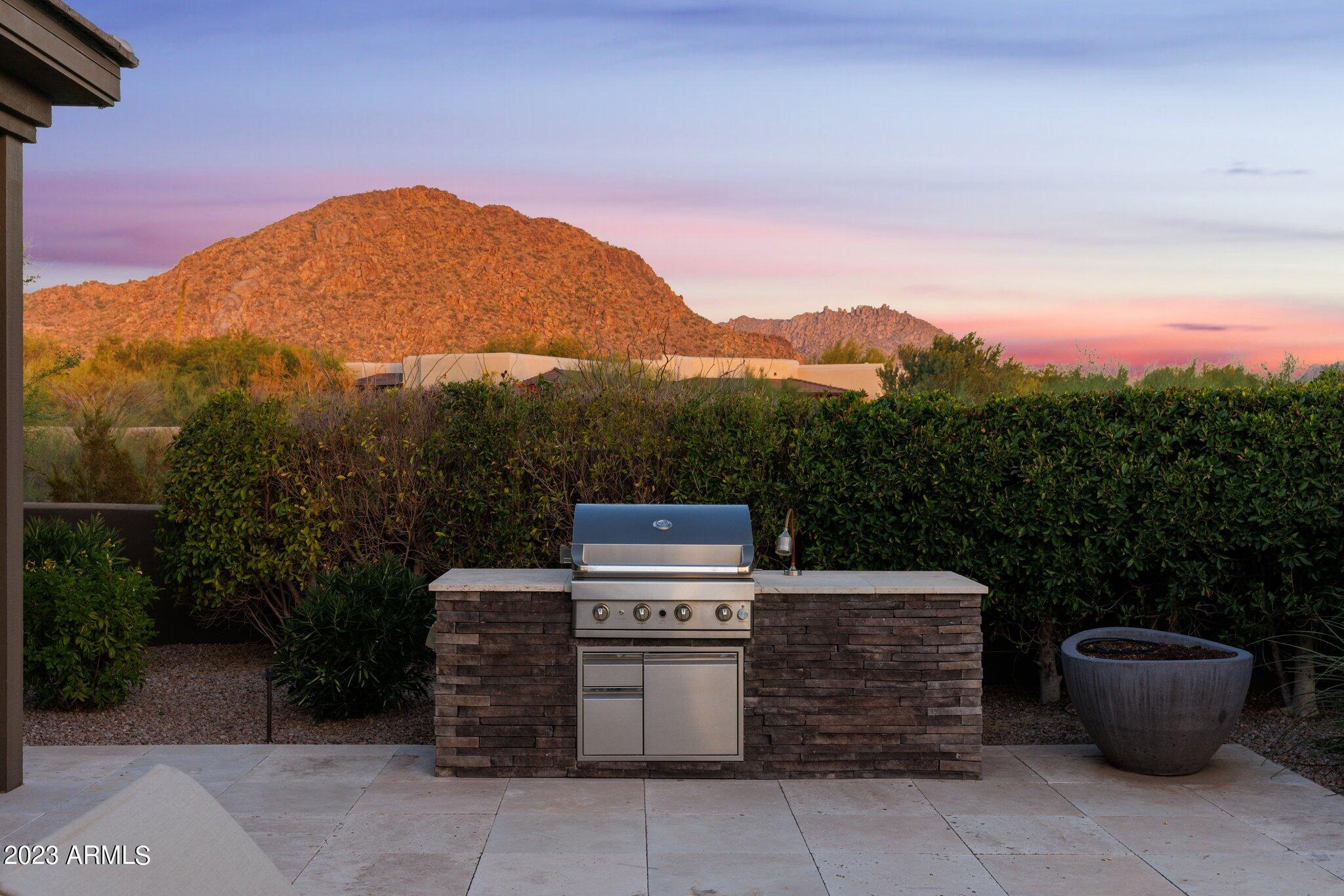 PINNACLE PEAK PLACE - Residential