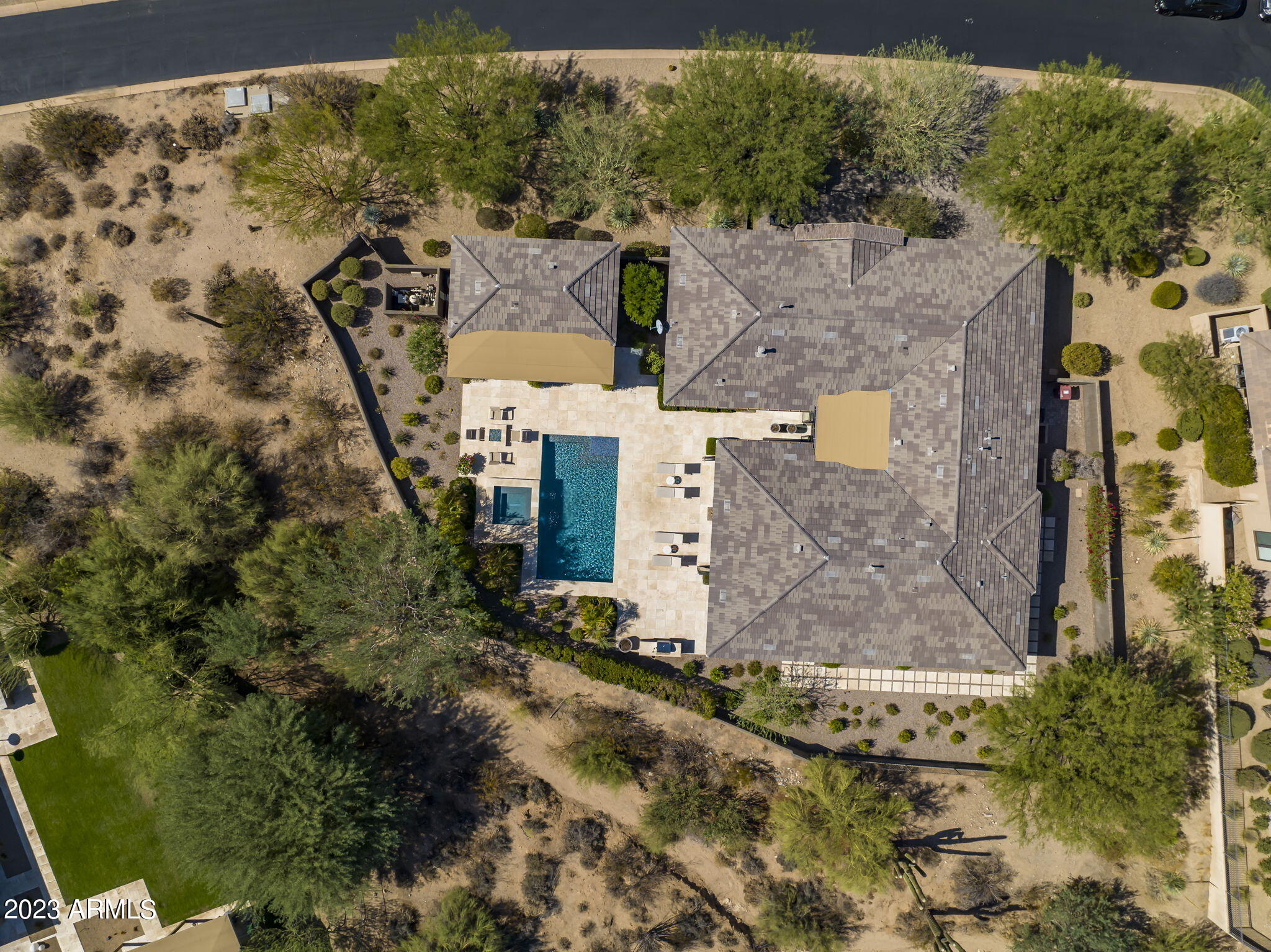 PINNACLE PEAK PLACE - Residential