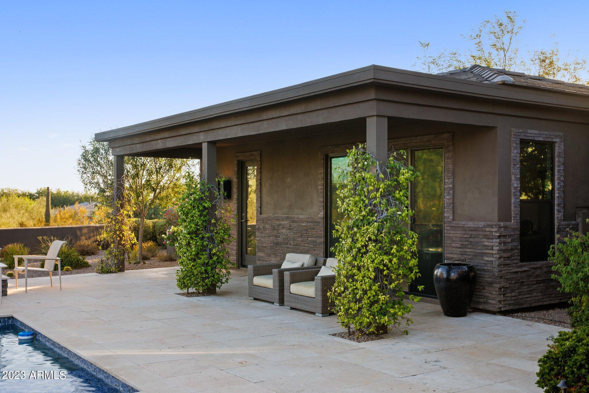 PINNACLE PEAK PLACE - Residential