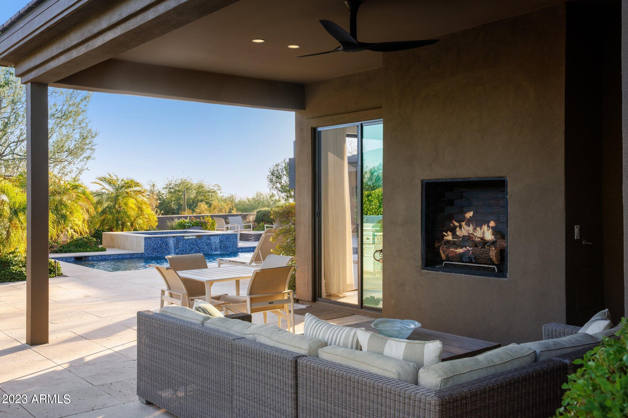 PINNACLE PEAK PLACE - Residential
