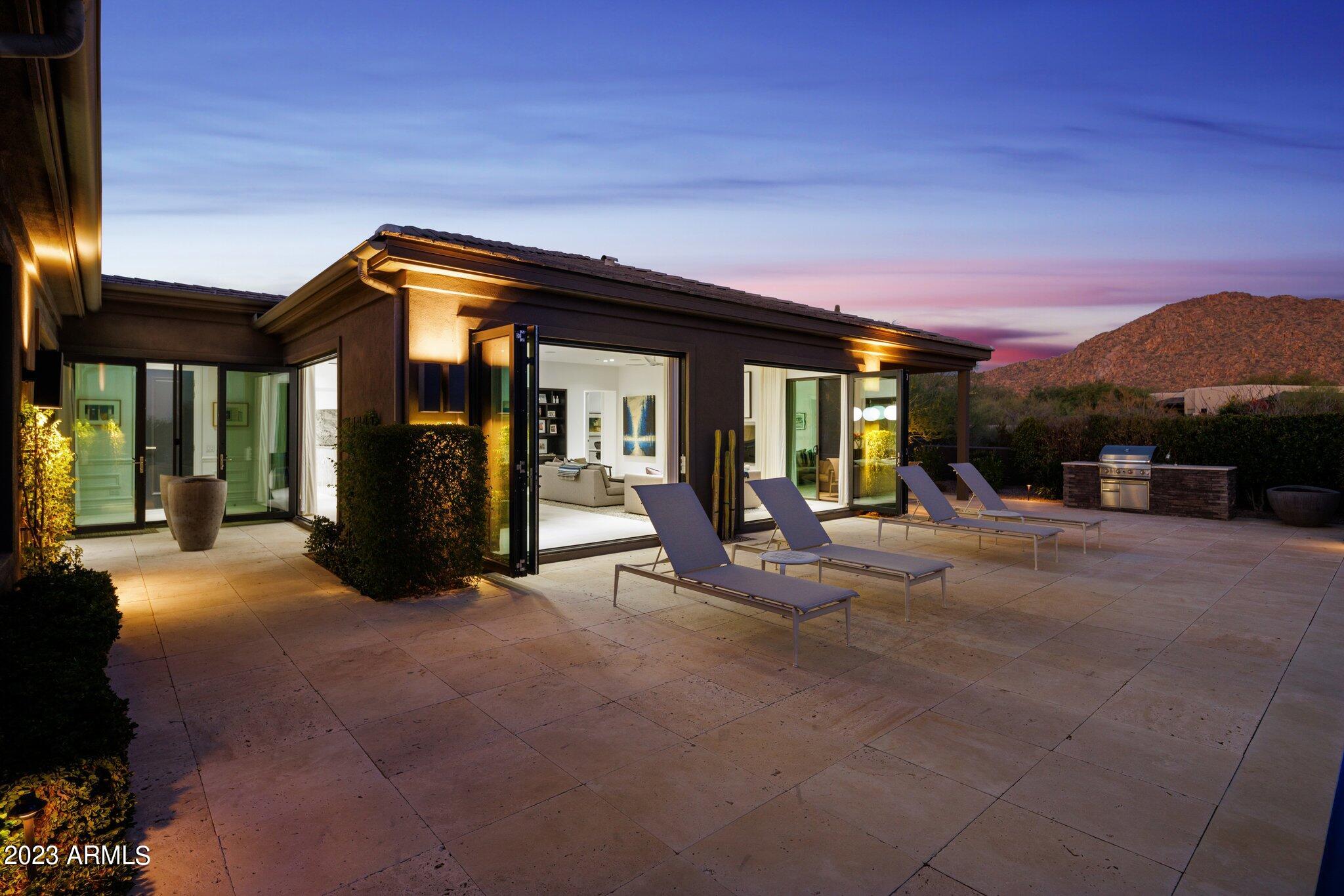 PINNACLE PEAK PLACE - Residential