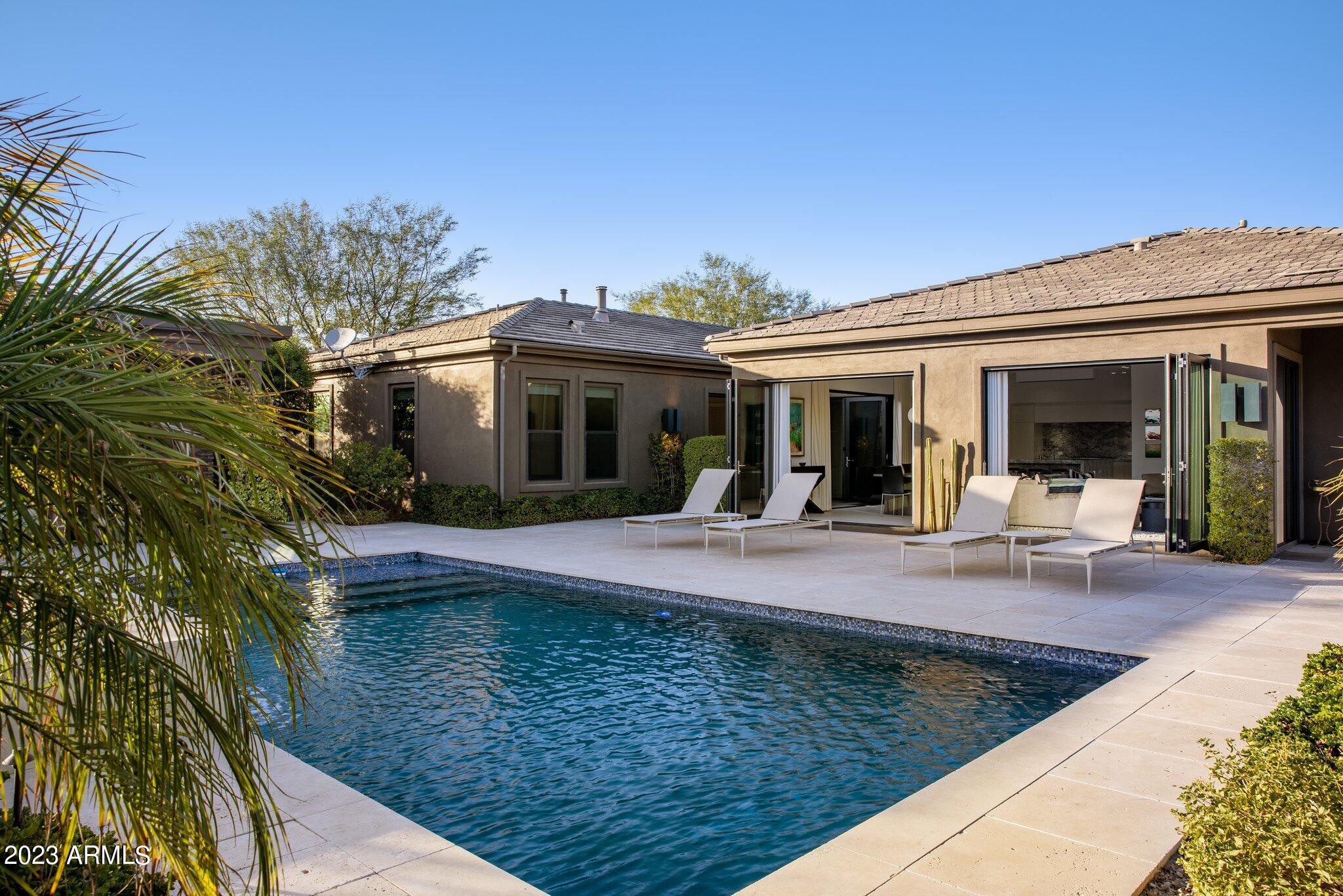 PINNACLE PEAK PLACE - Residential