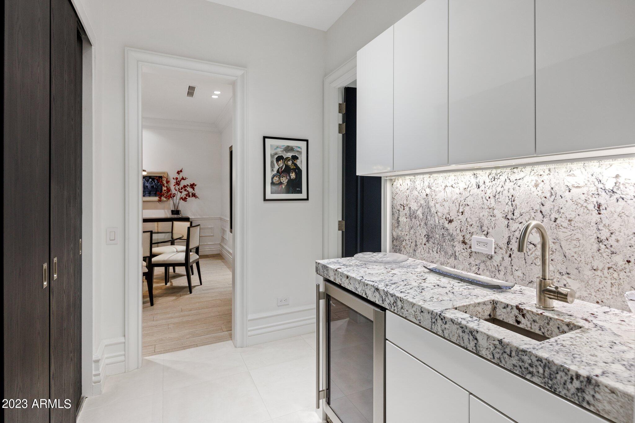 PINNACLE PEAK PLACE - Residential