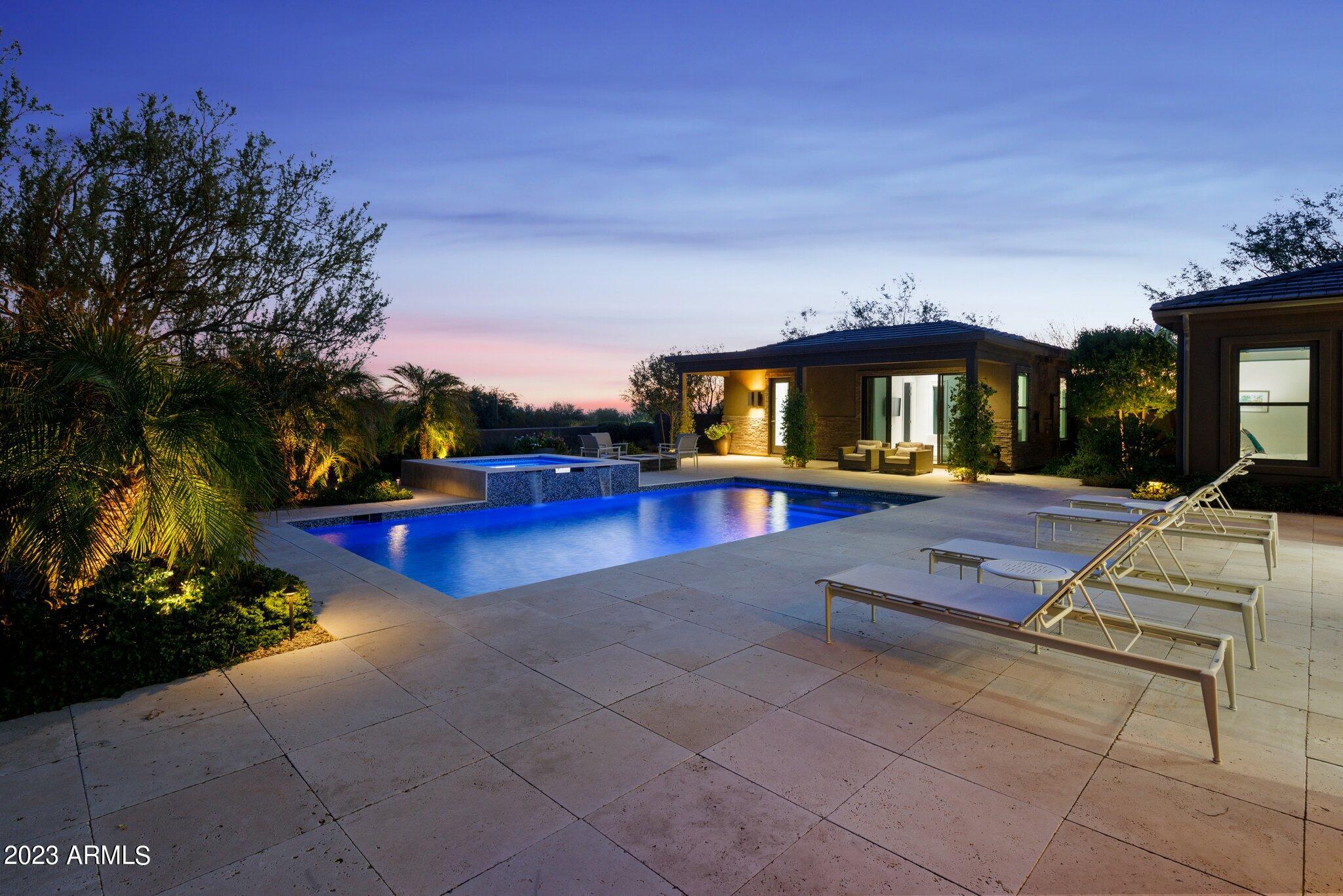 PINNACLE PEAK PLACE - Residential