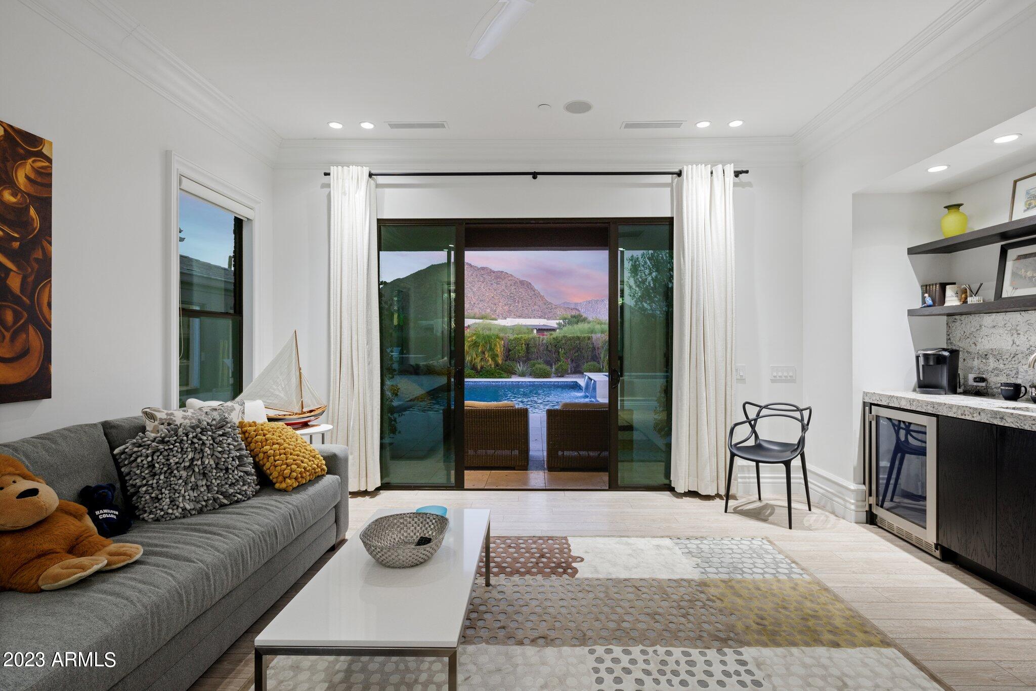 PINNACLE PEAK PLACE - Residential