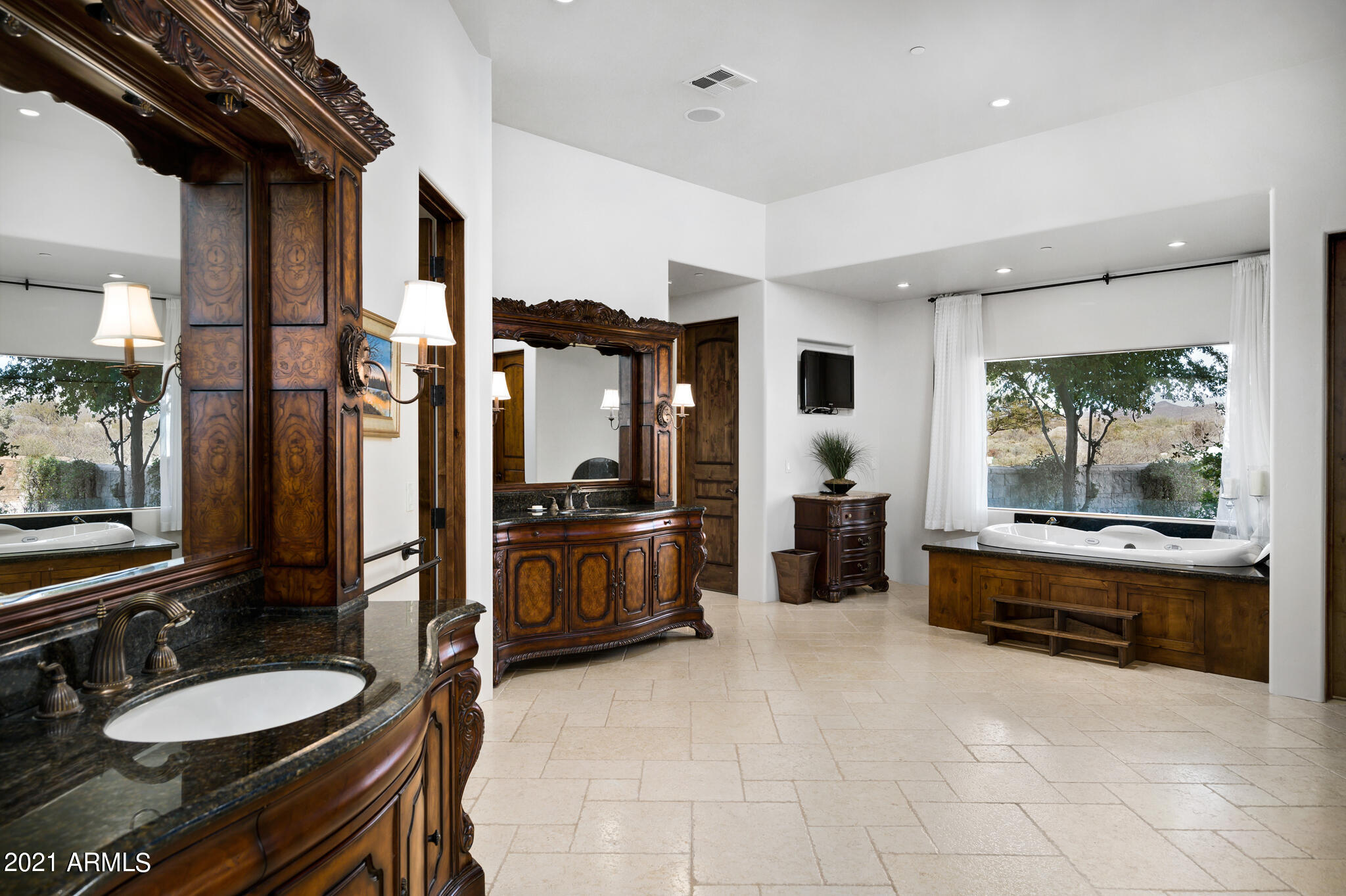 DESERT MOUNTAIN - Residential