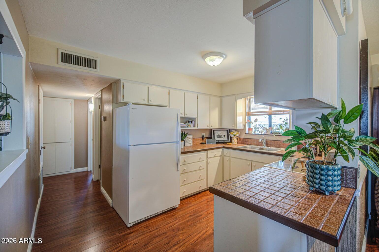 DREAMLAND VILLA 8 - Residential