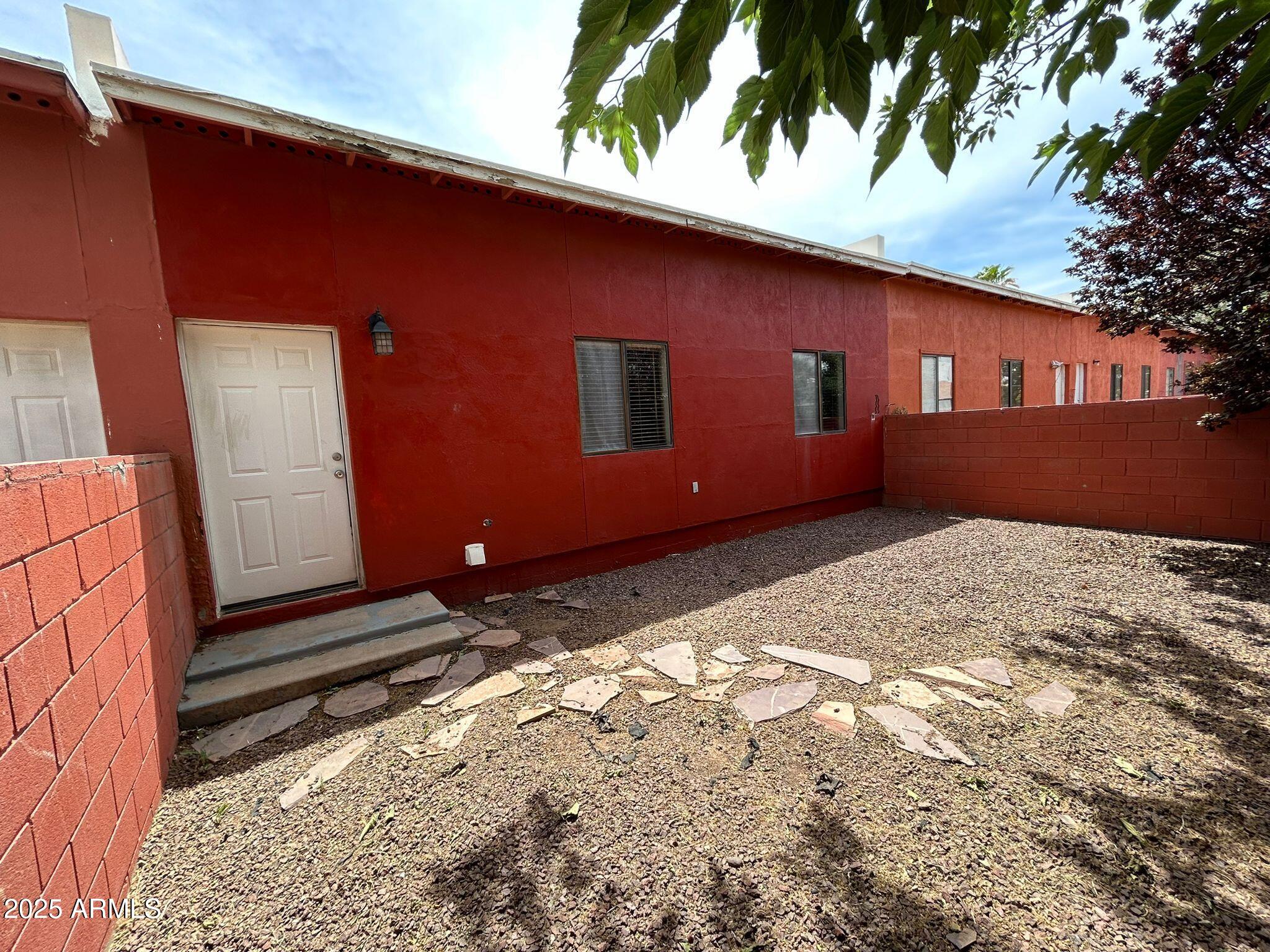 QUAIL RUN TOWNHOUSES - Residential