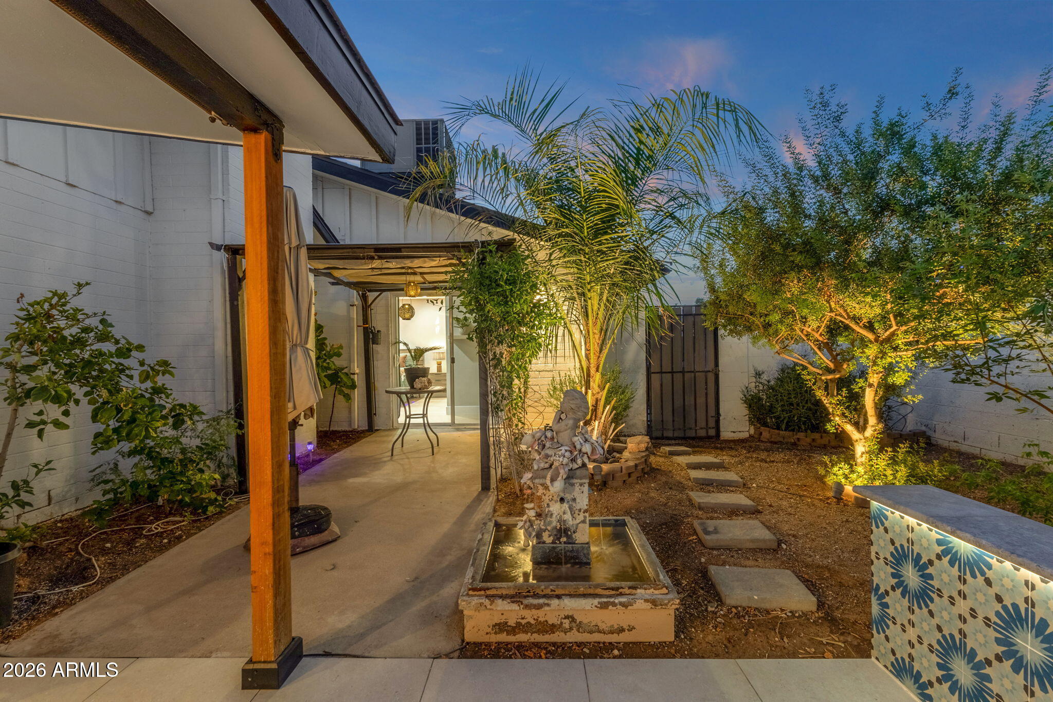 SCOTTSDALE COUNTRY ACRES 2 - Residential