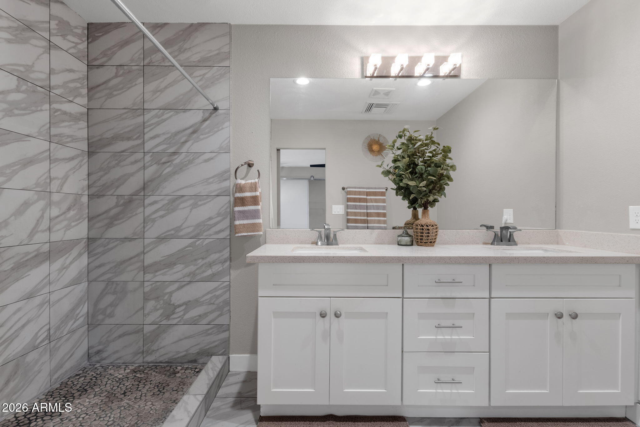 SCOTTSDALE COUNTRY ACRES 2 - Residential