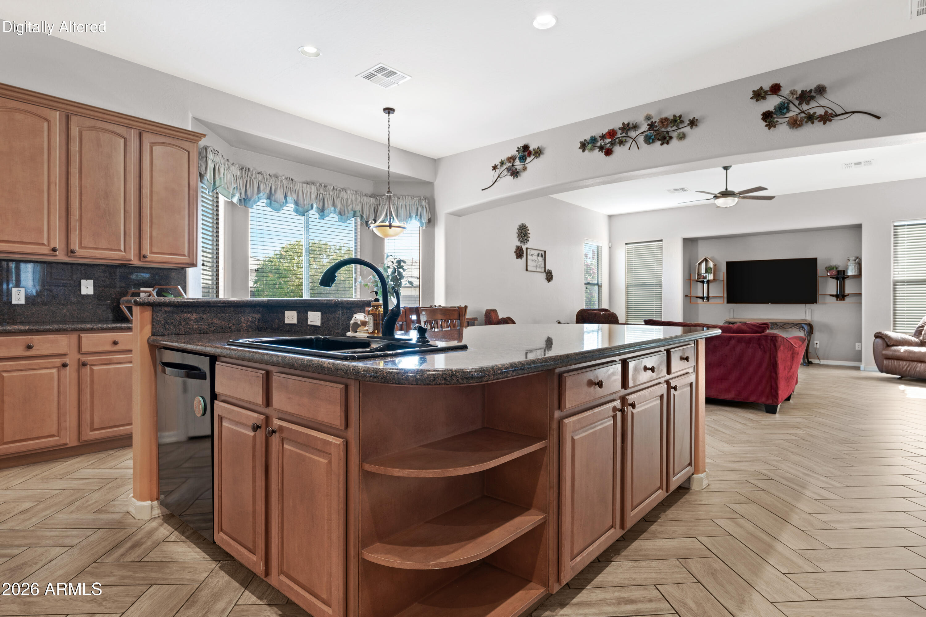 DREAMING SUMMIT UNIT 3B - Residential