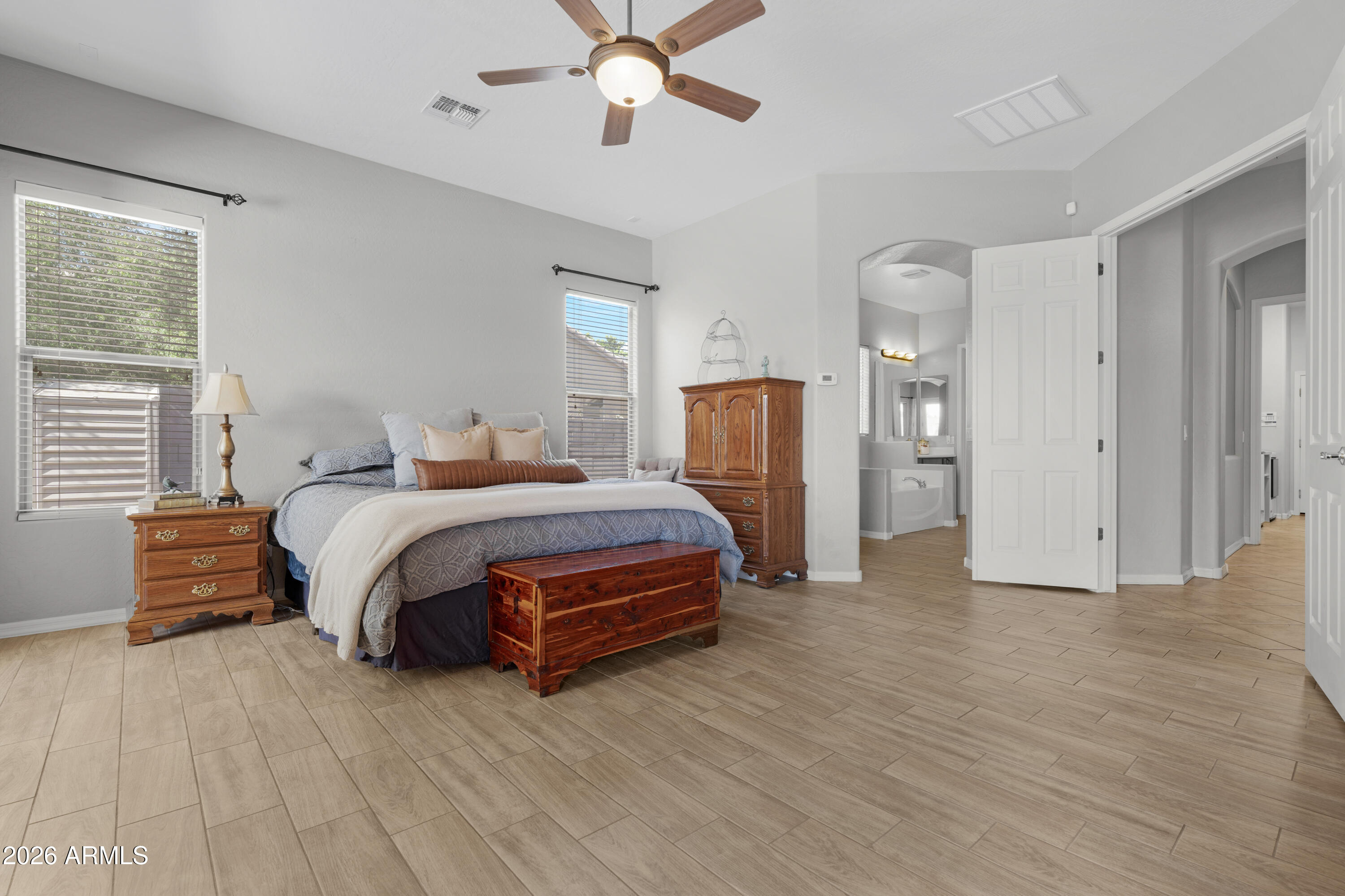 DREAMING SUMMIT UNIT 3B - Residential