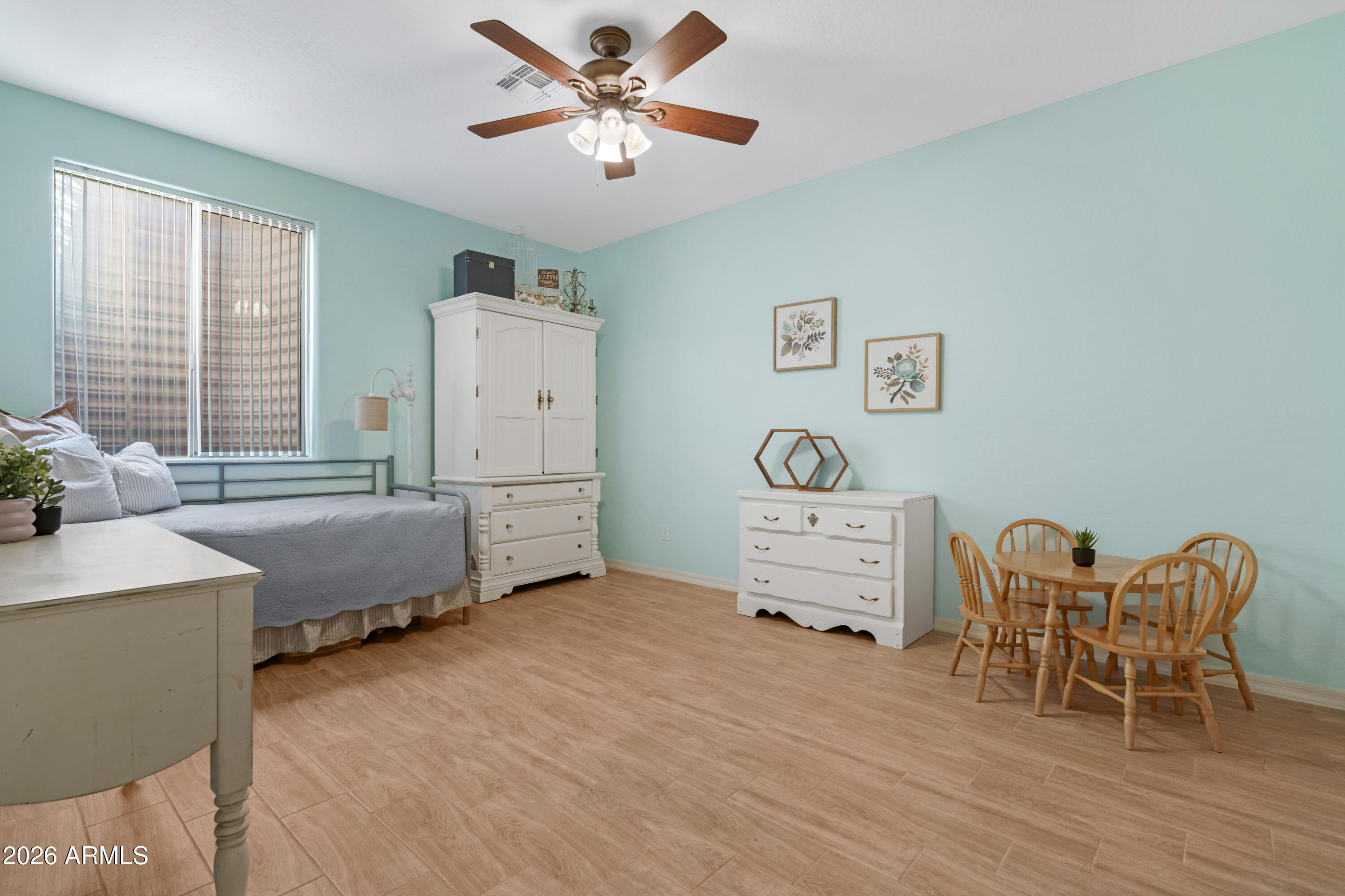 DREAMING SUMMIT UNIT 3B - Residential