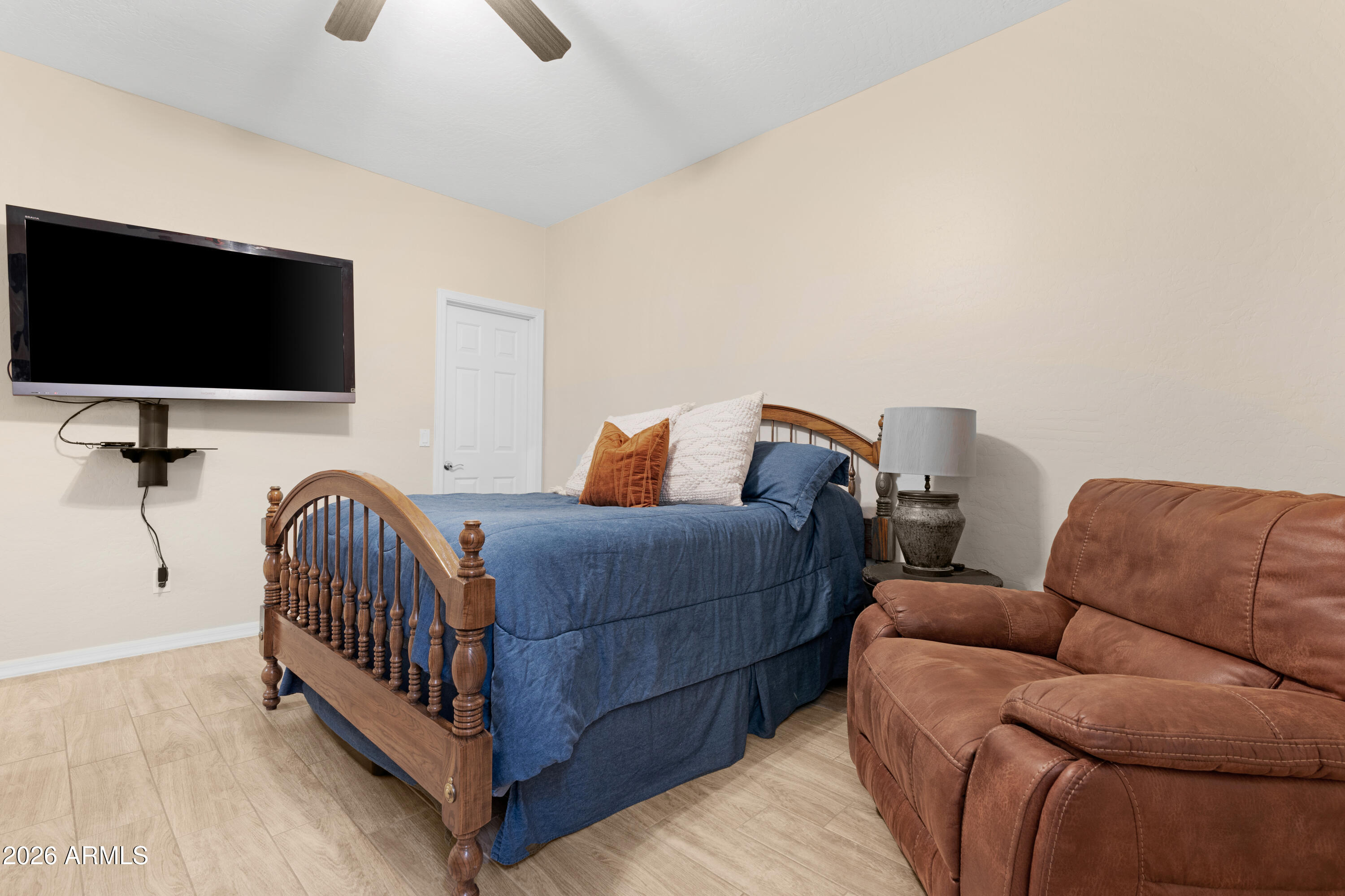 DREAMING SUMMIT UNIT 3B - Residential