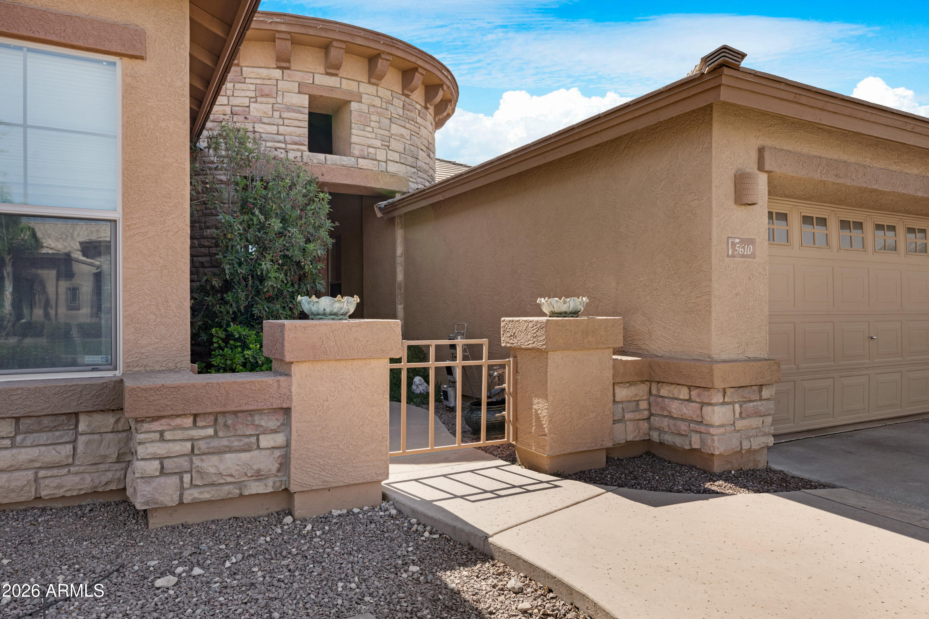 DREAMING SUMMIT UNIT 3B - Residential