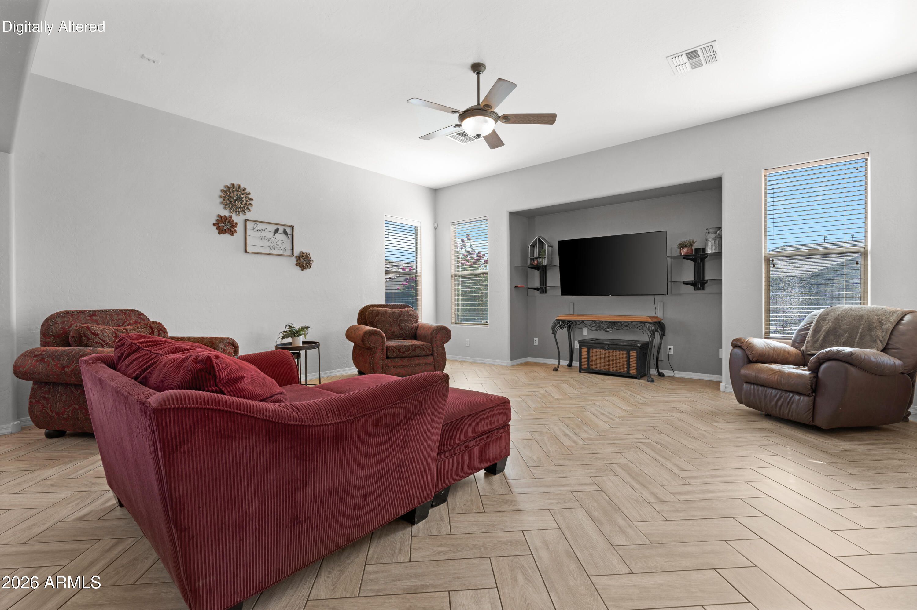 DREAMING SUMMIT UNIT 3B - Residential