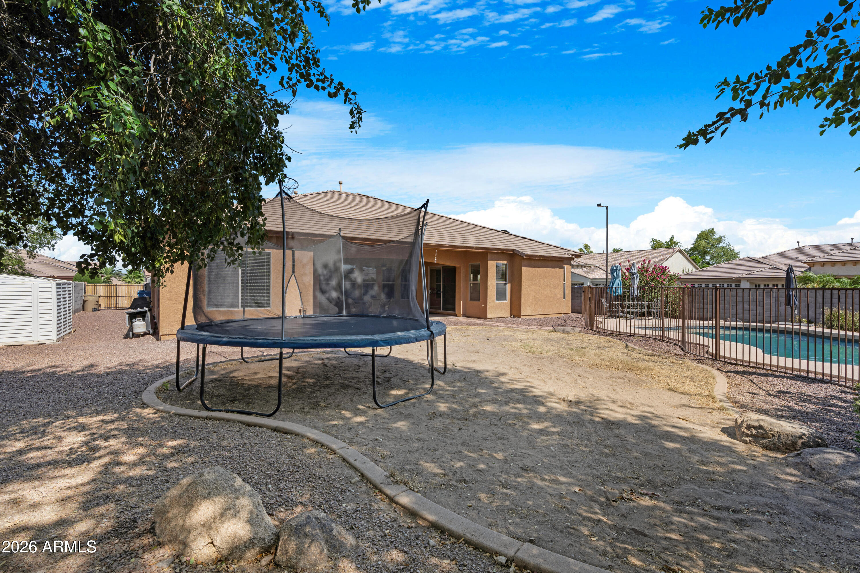 DREAMING SUMMIT UNIT 3B - Residential