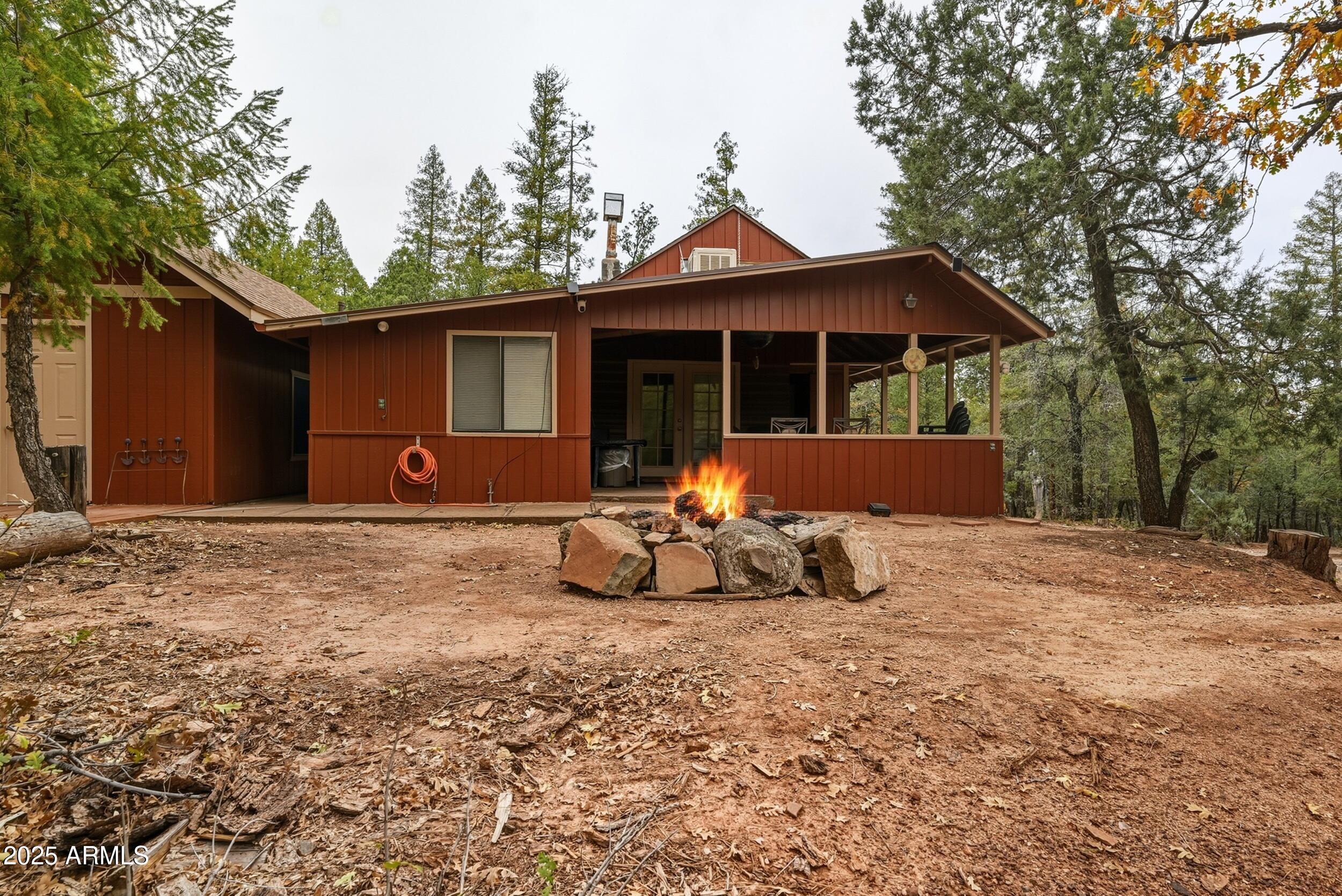 SEE CANYON HOMES - Residential