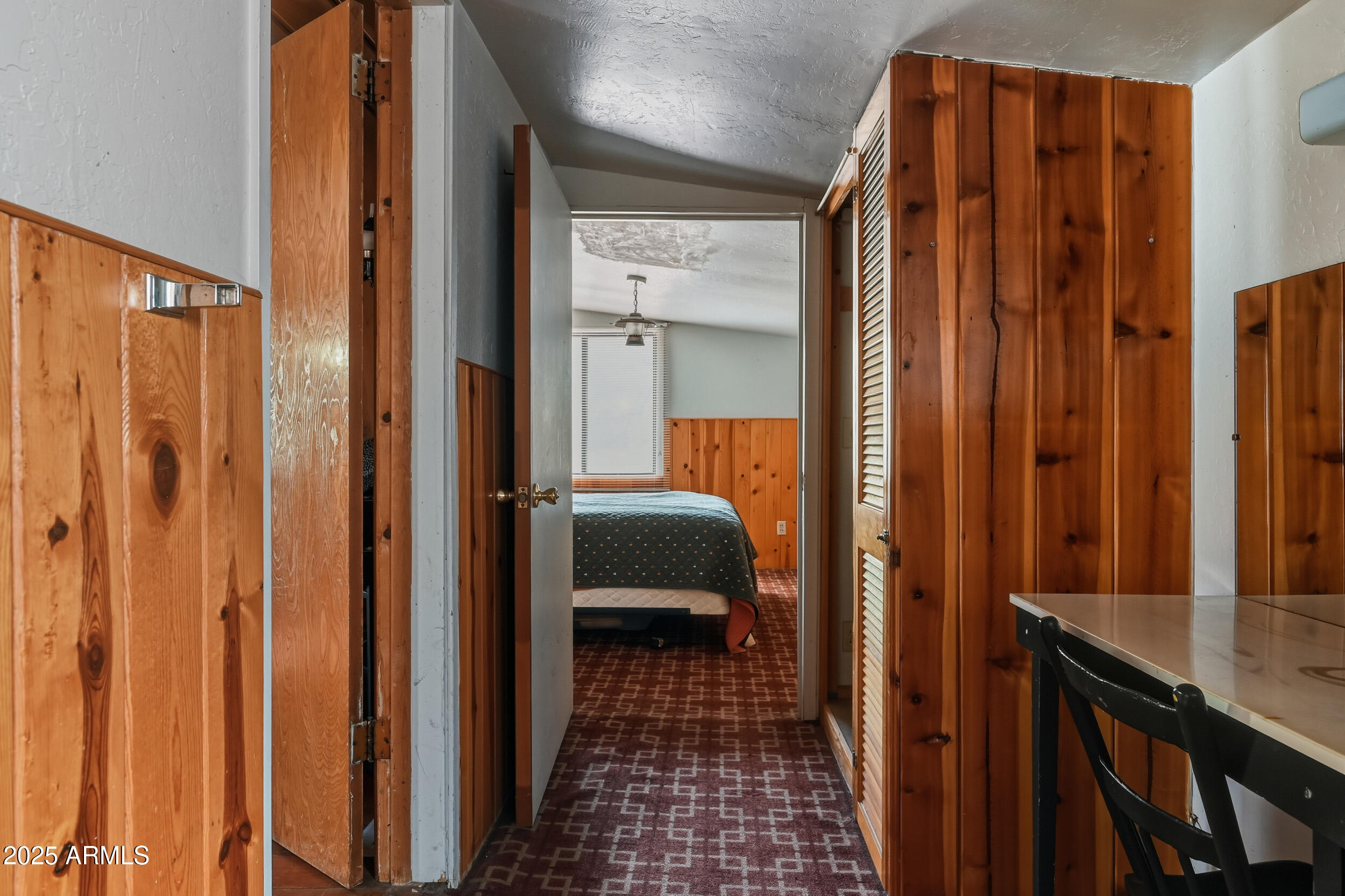 SEE CANYON HOMES - Residential