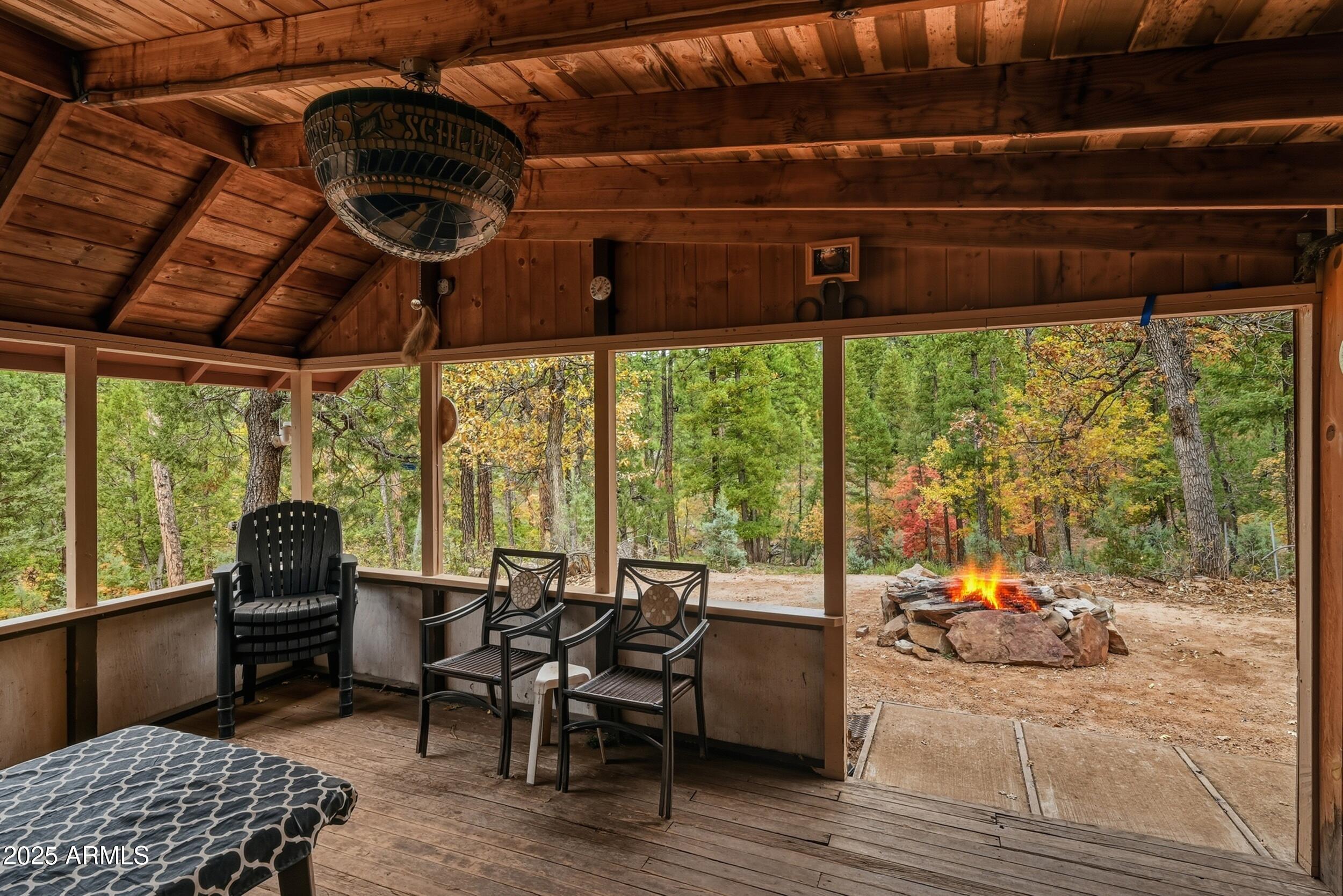 SEE CANYON HOMES - Residential