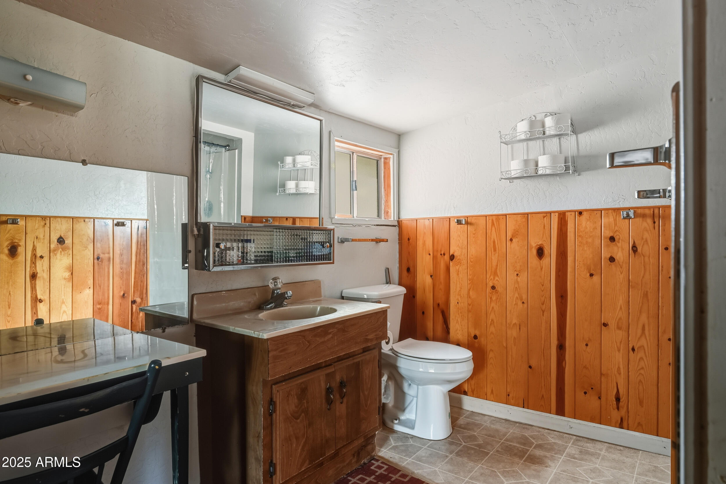 SEE CANYON HOMES - Residential