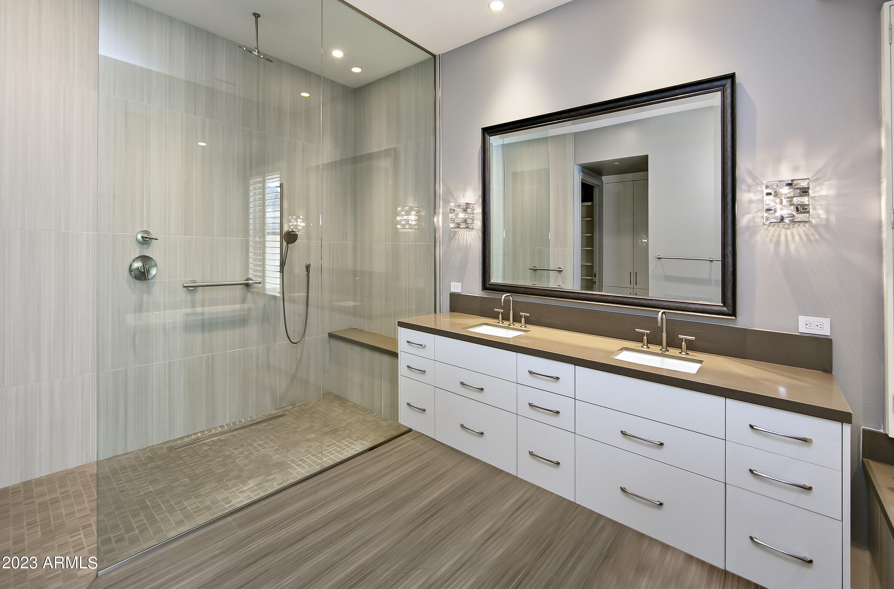 VILLAS AT MOUNTAIN SHADOWS AMD 2 - Residential