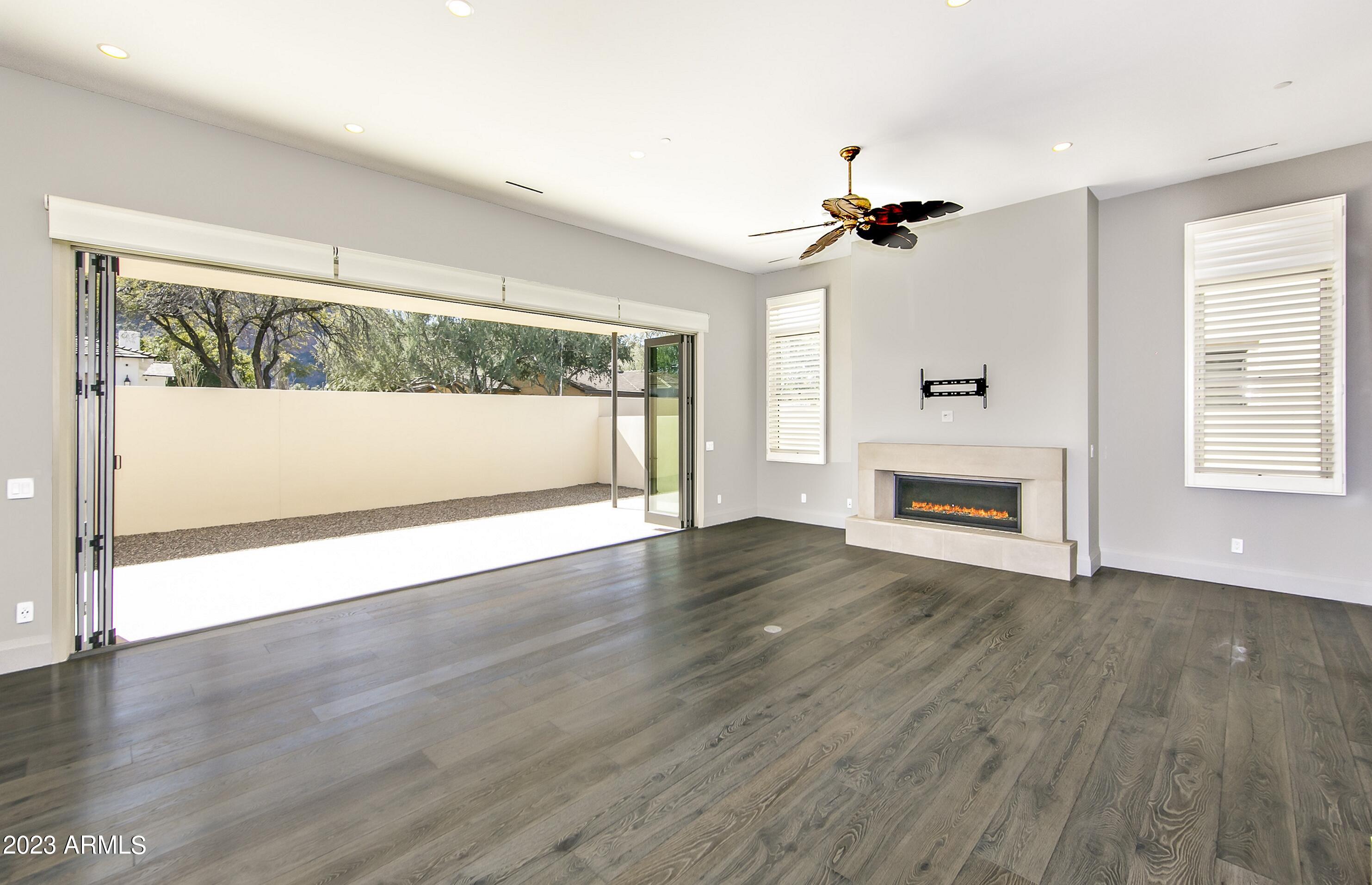 VILLAS AT MOUNTAIN SHADOWS AMD 2 - Residential