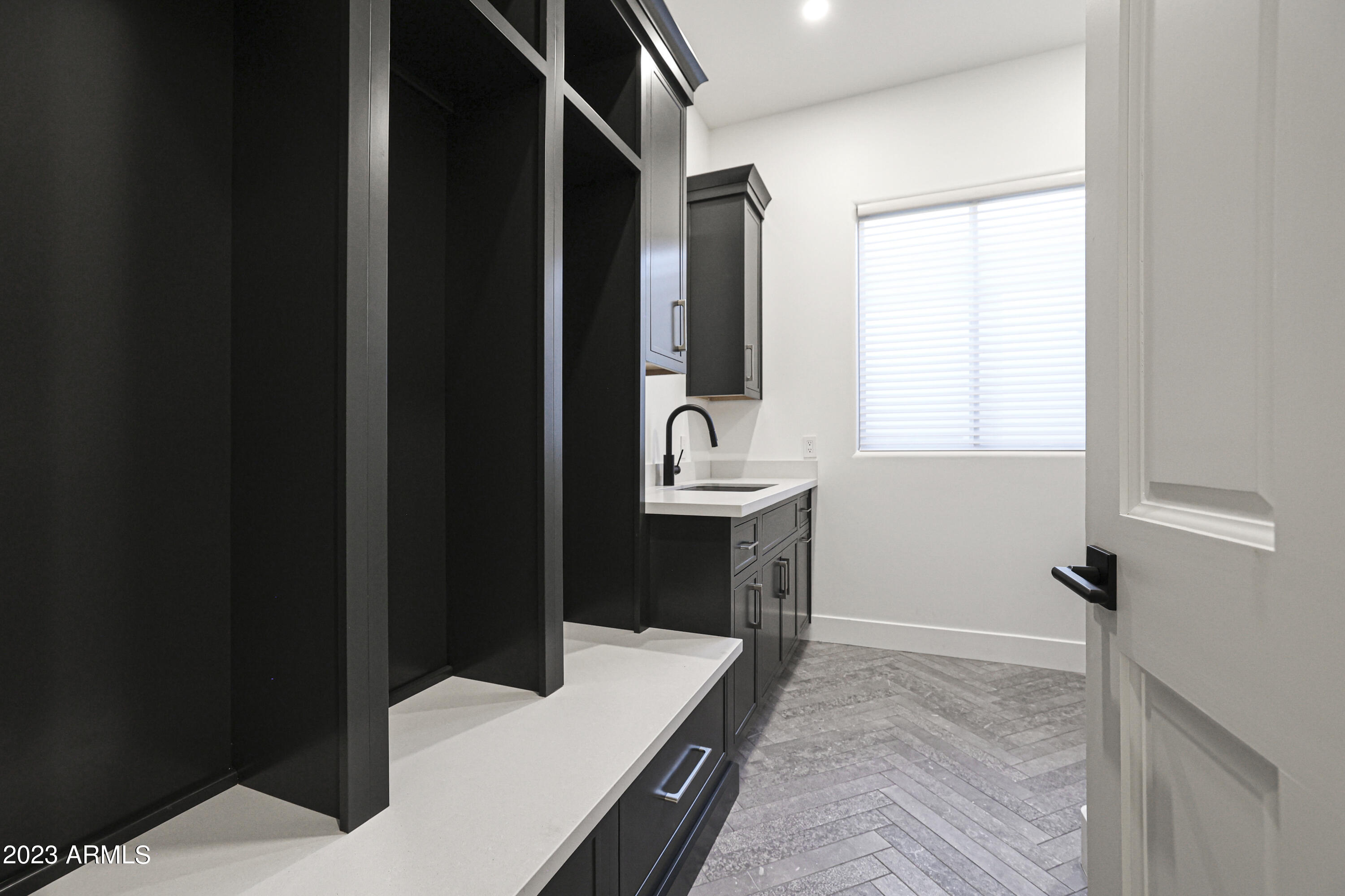 SCOTTSDALE MOUNTAIN - Residential