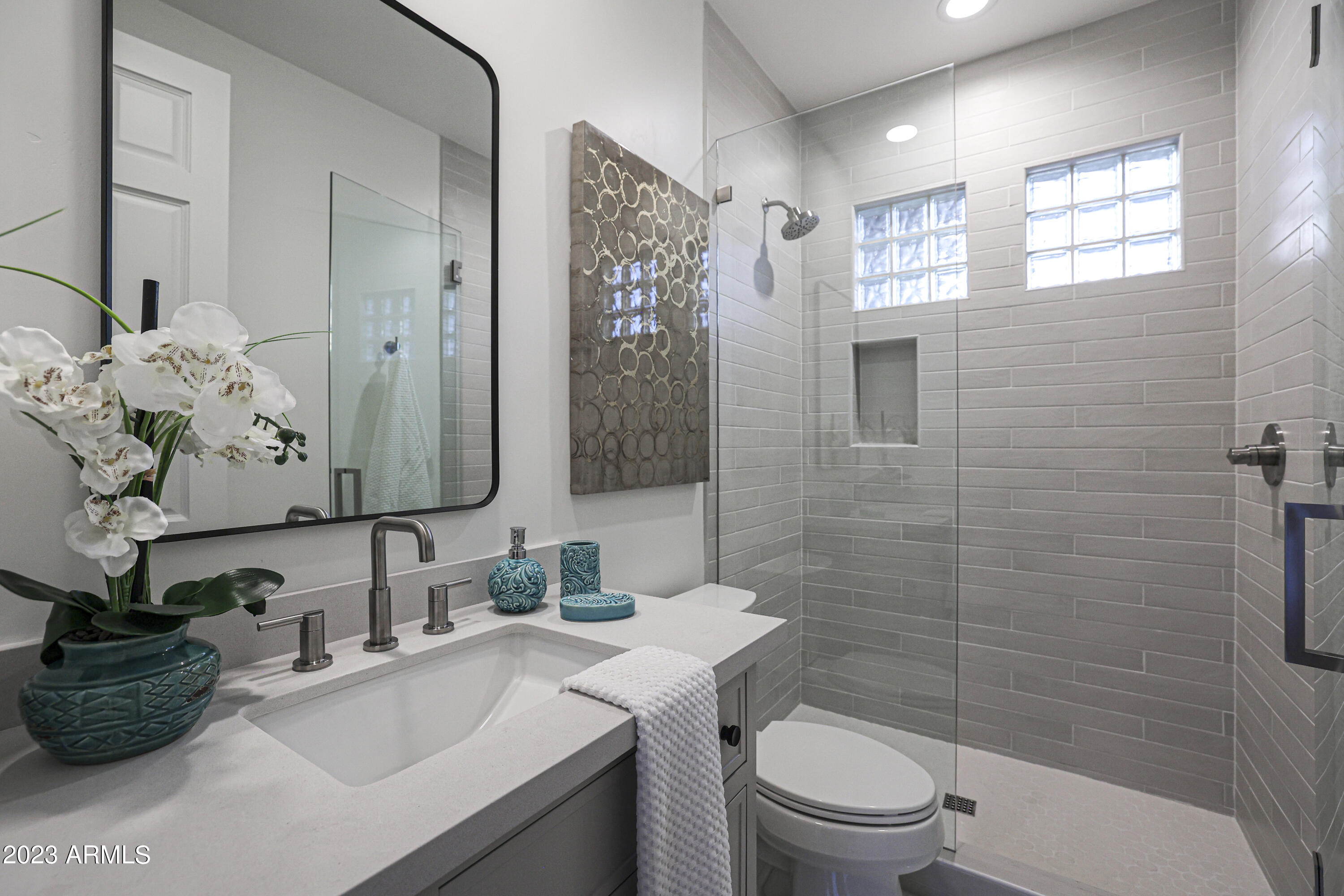 SCOTTSDALE MOUNTAIN - Residential