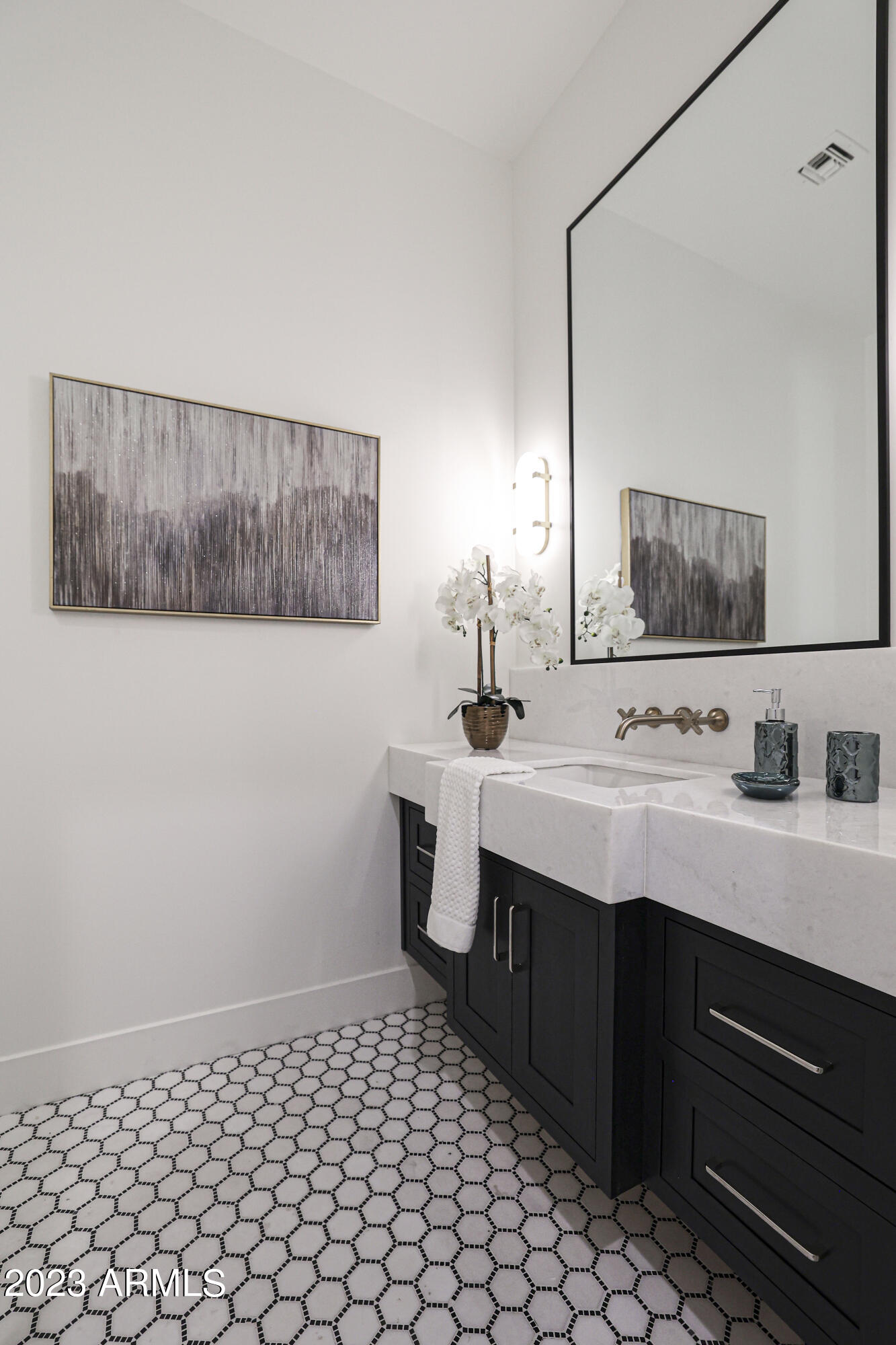 SCOTTSDALE MOUNTAIN - Residential