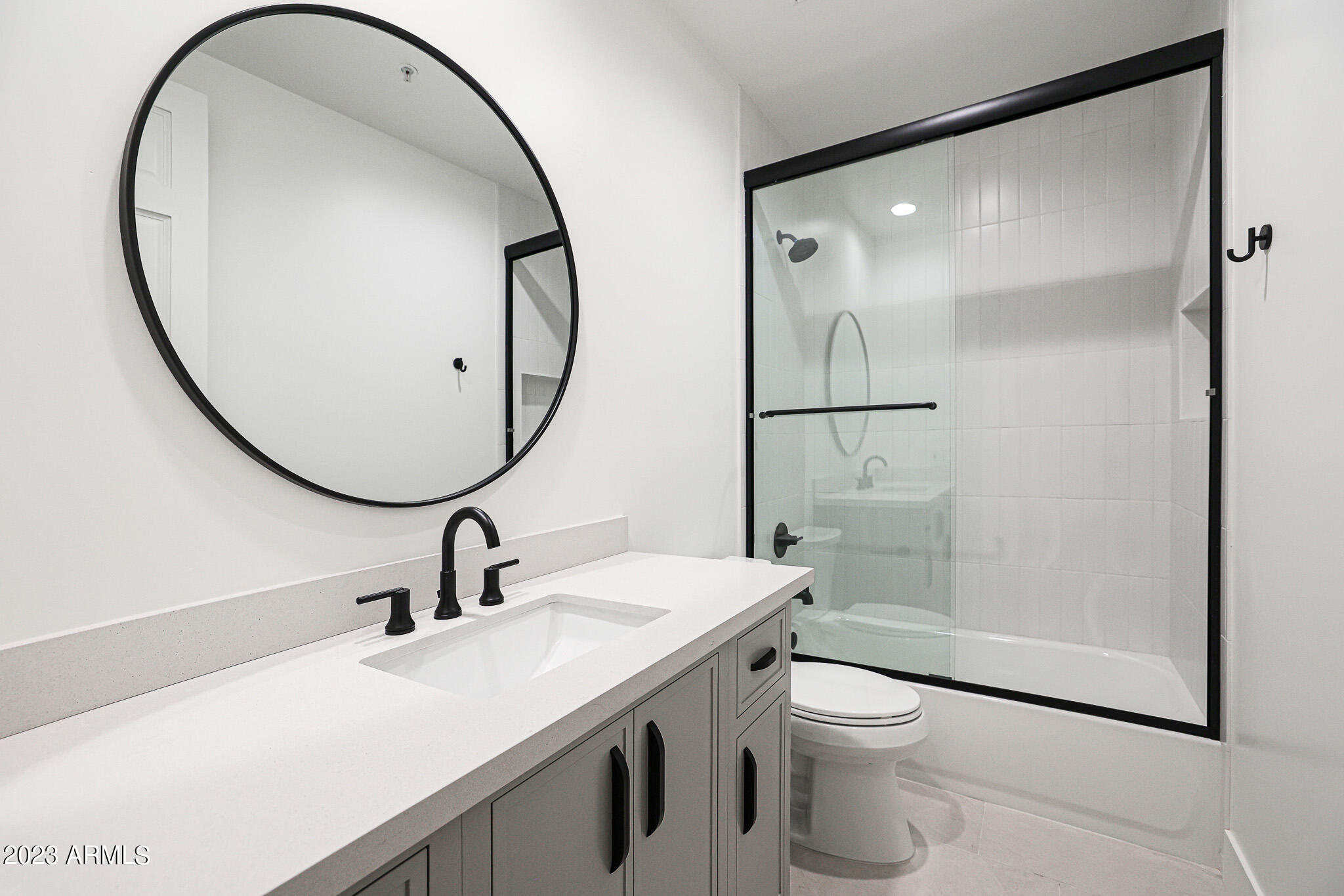 SCOTTSDALE MOUNTAIN - Residential